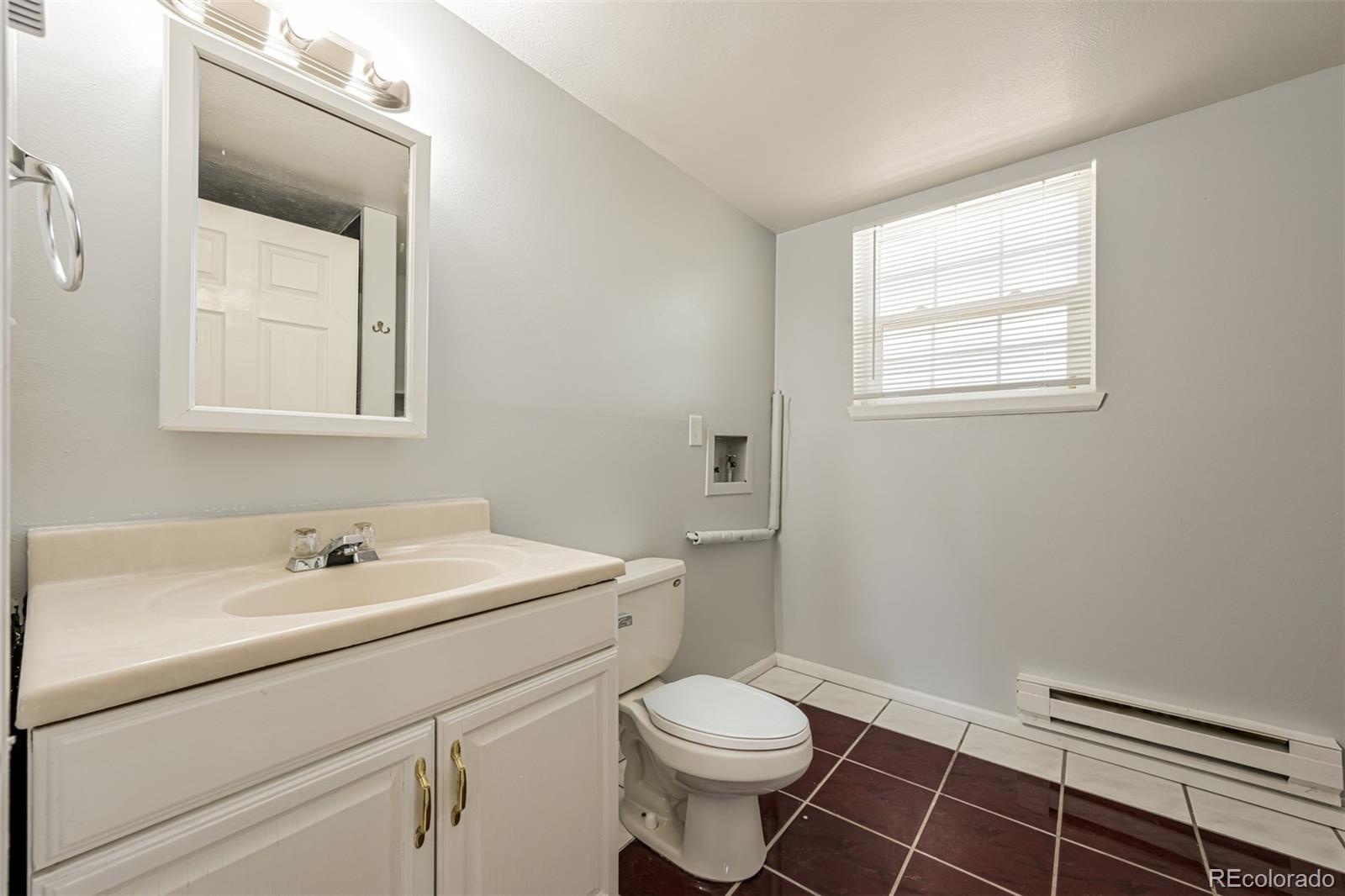 MLS Image #22 for 1115 s truckee way,aurora, Colorado