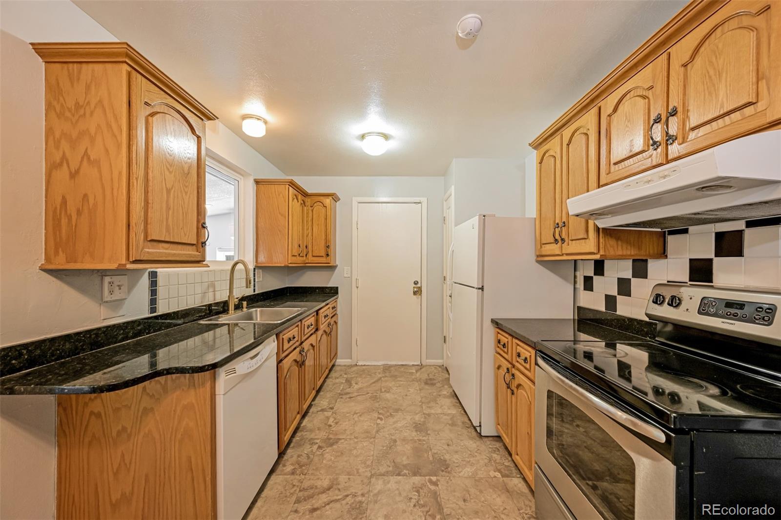 MLS Image #8 for 1115 s truckee way,aurora, Colorado