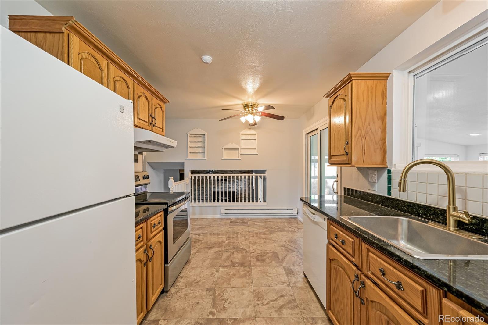MLS Image #9 for 1115 s truckee way,aurora, Colorado