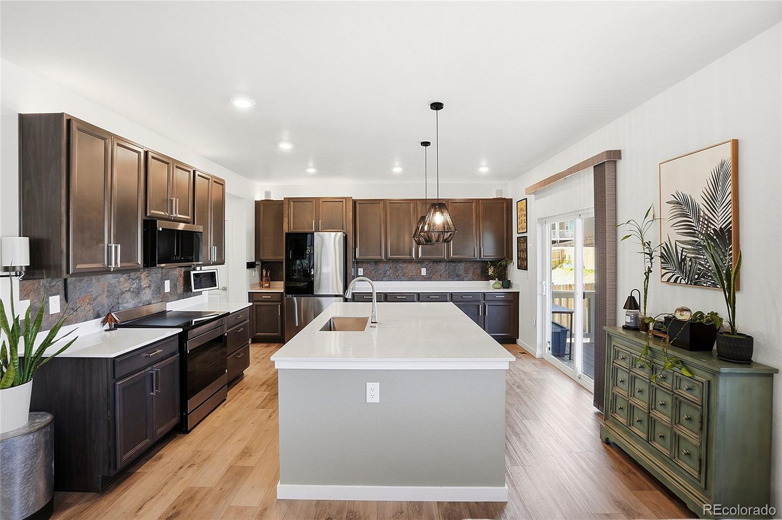 MLS Image #15 for 855 s elk way,aurora, Colorado