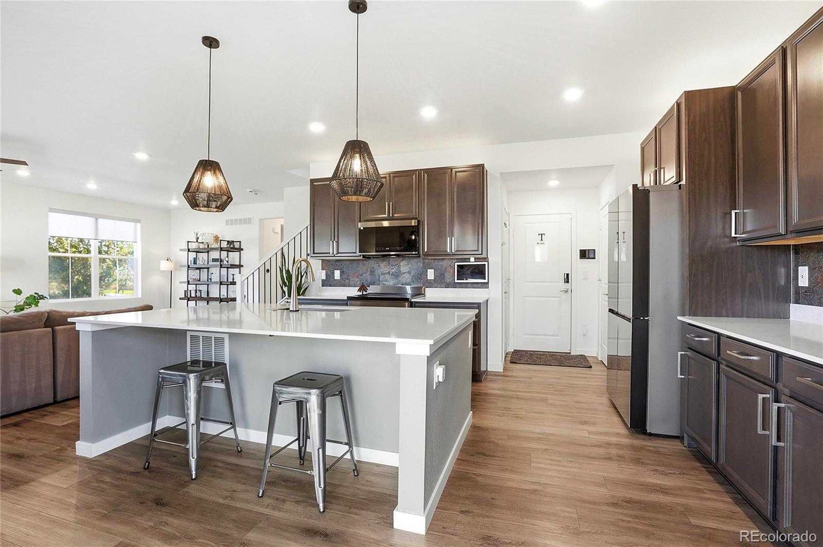 MLS Image #18 for 855 s elk way,aurora, Colorado