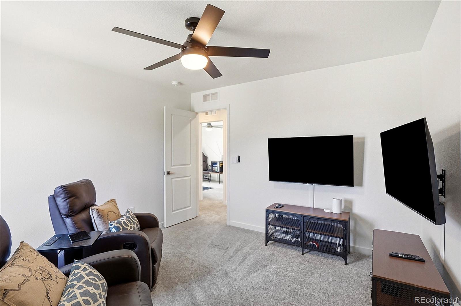 MLS Image #22 for 855 s elk way,aurora, Colorado