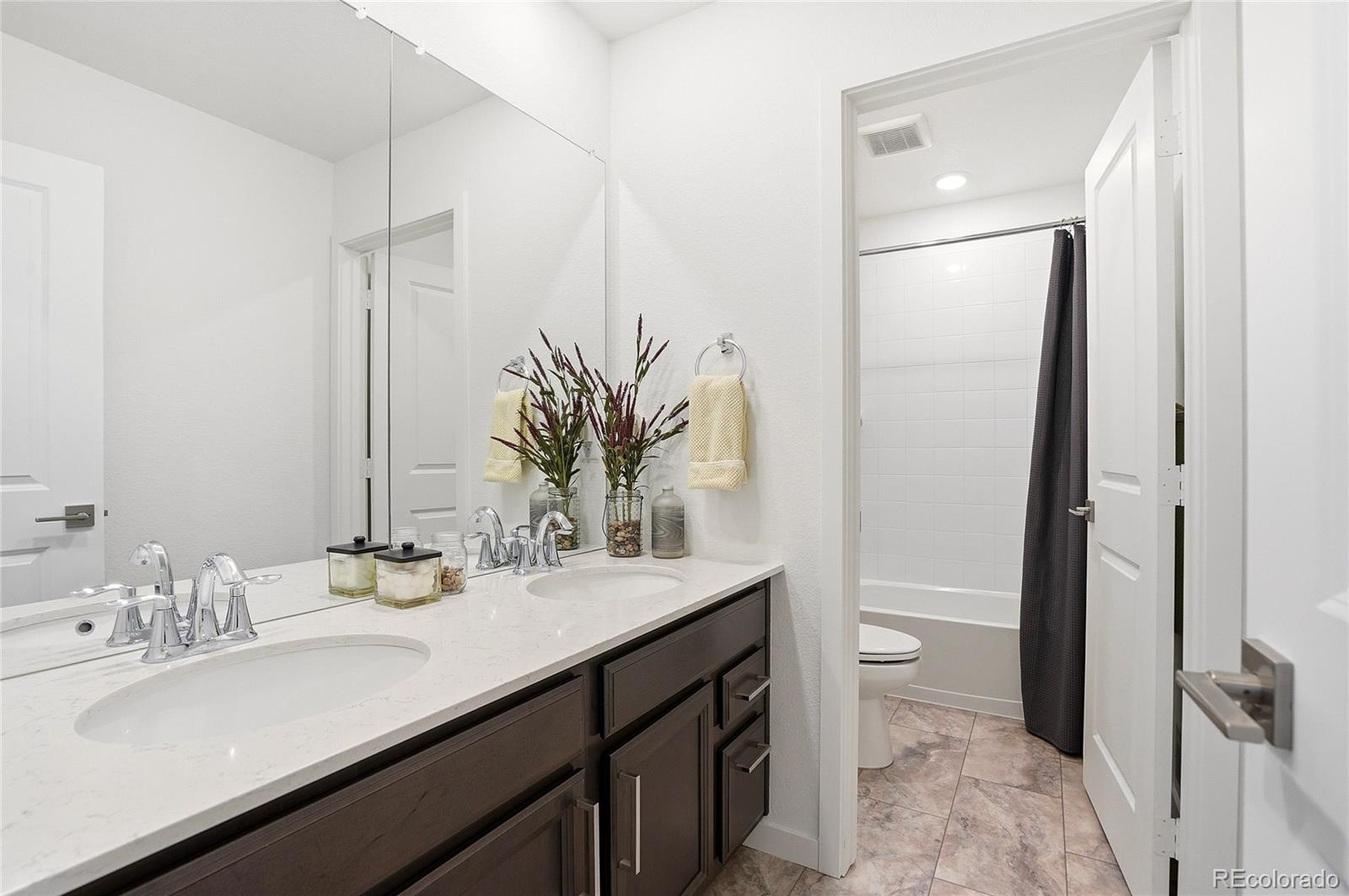 MLS Image #32 for 855 s elk way,aurora, Colorado