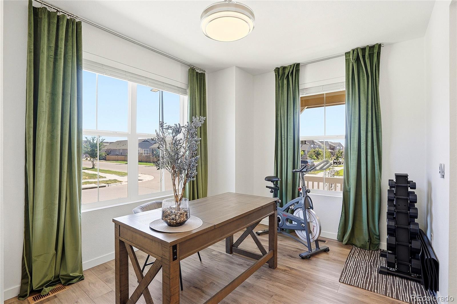 MLS Image #5 for 855 s elk way,aurora, Colorado