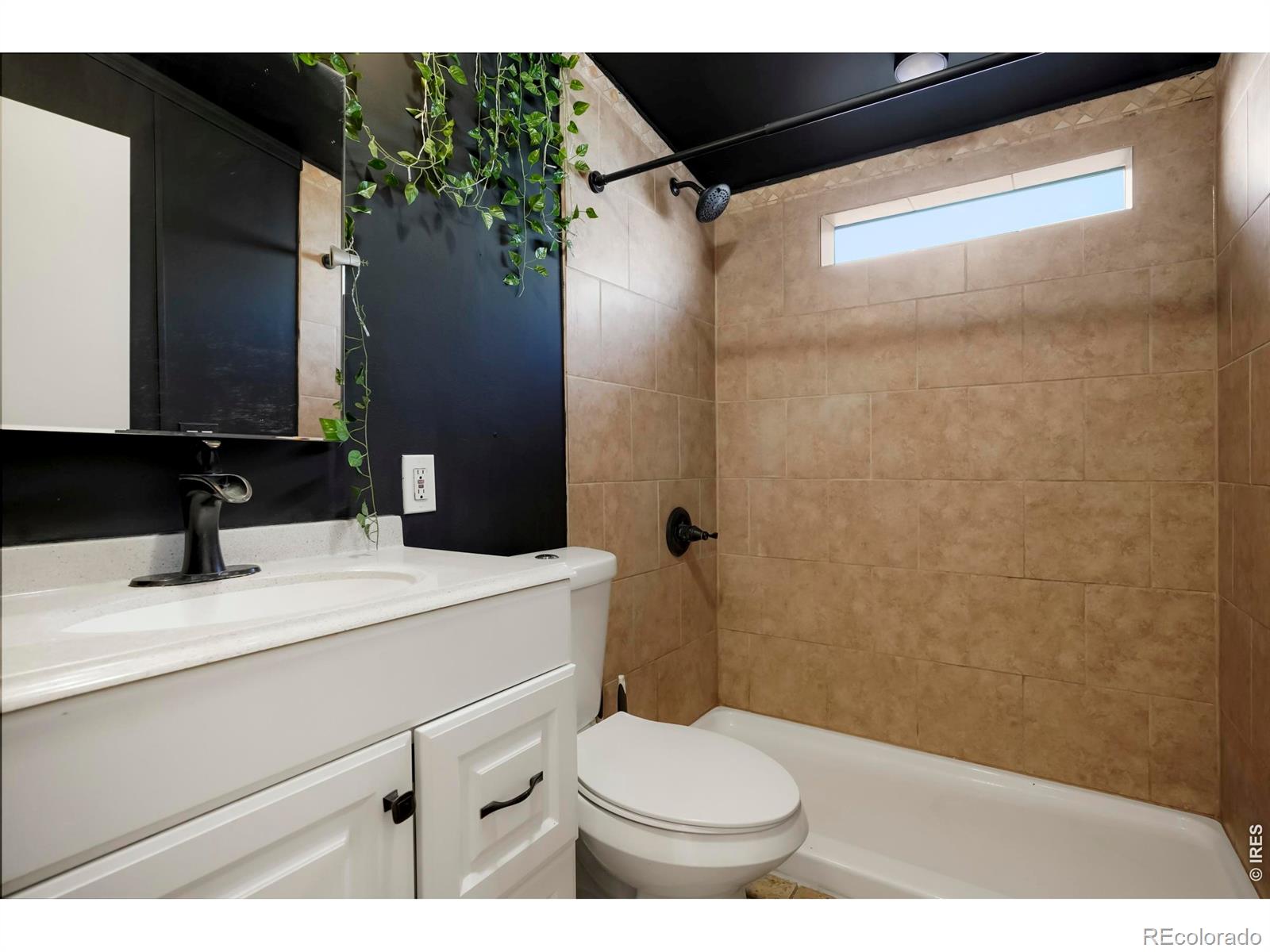 MLS Image #16 for 8451  madison way,denver, Colorado
