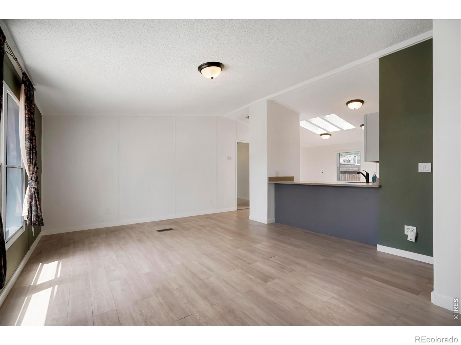 MLS Image #3 for 8451  madison way,denver, Colorado