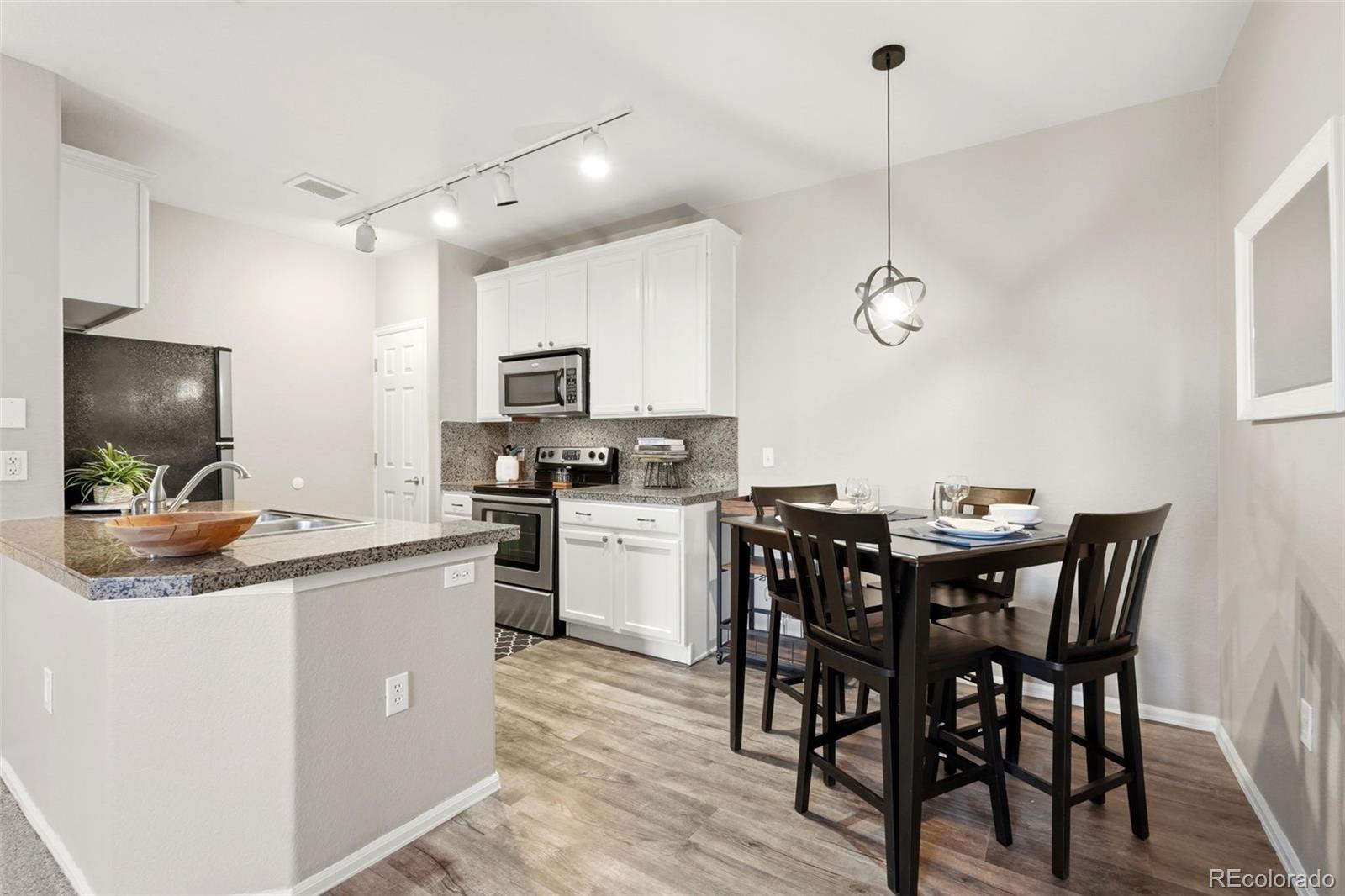 MLS Image #6 for 2705 s danube way,aurora, Colorado