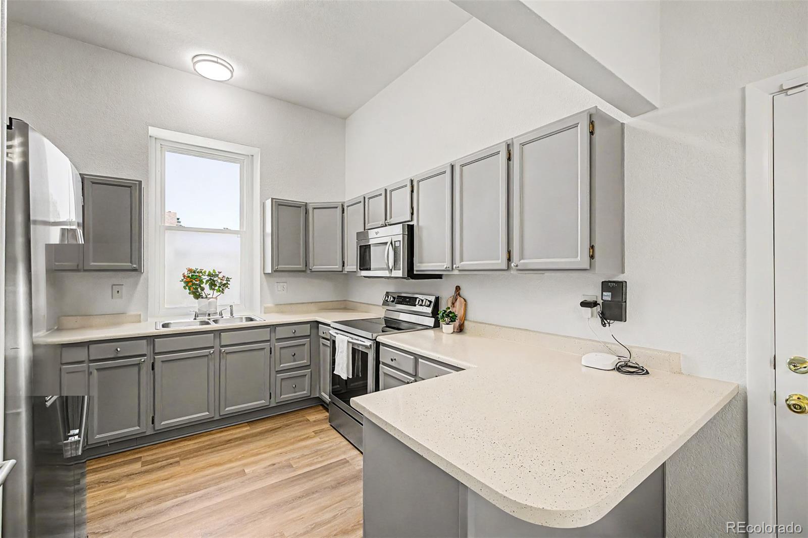 MLS Image #12 for 21584 e powers place,aurora, Colorado