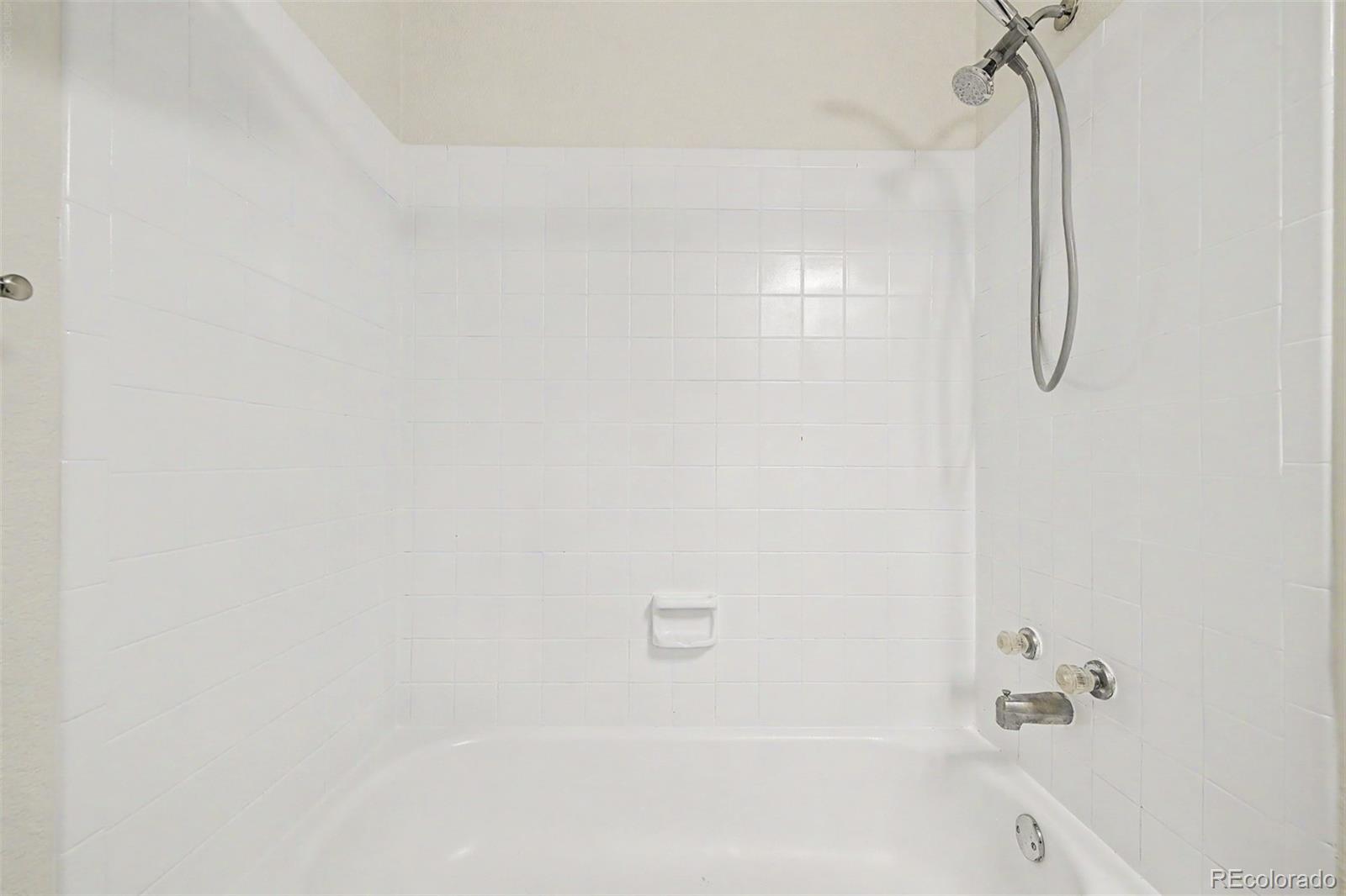 MLS Image #28 for 21584 e powers place,aurora, Colorado