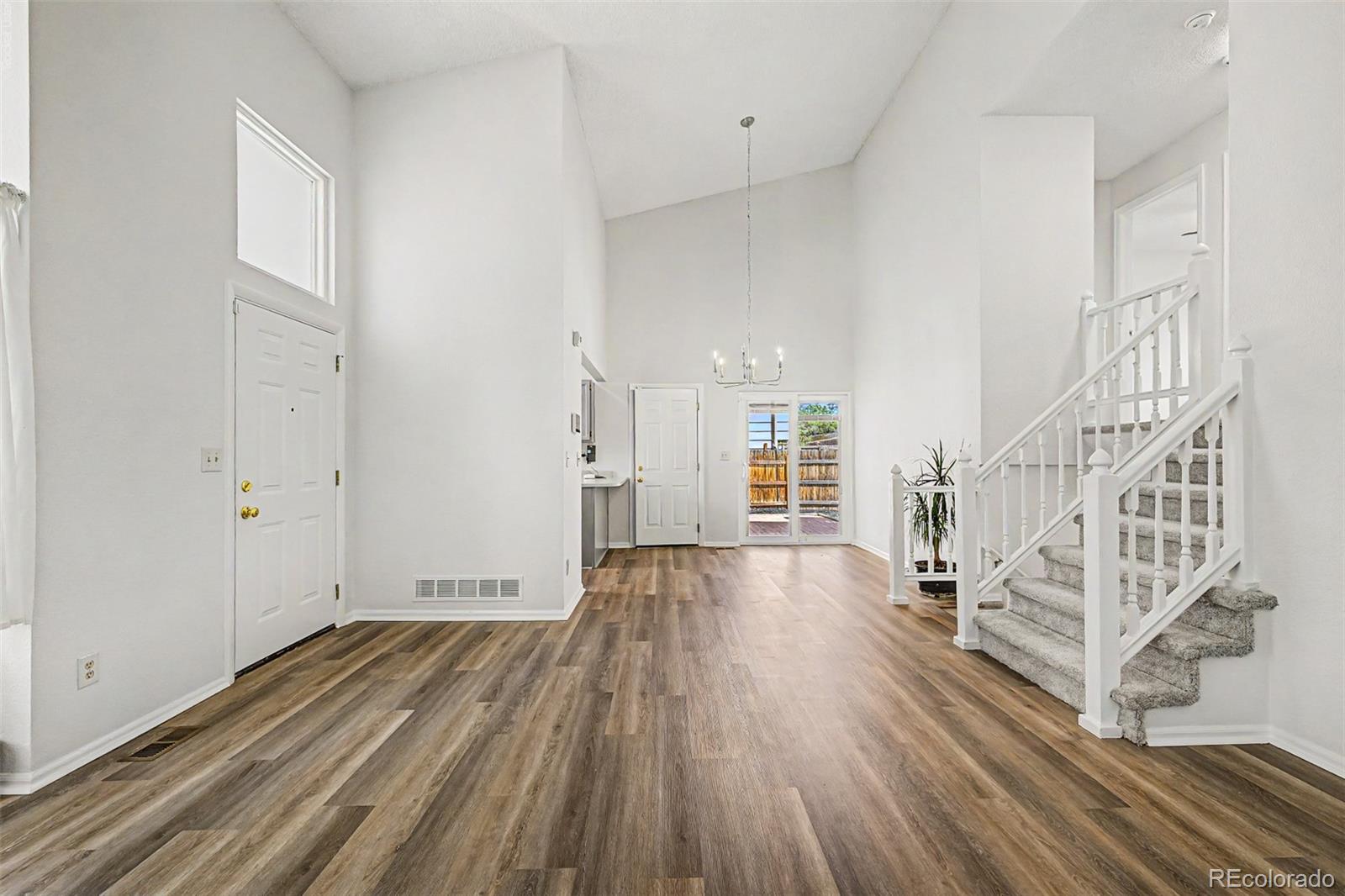 MLS Image #3 for 21584 e powers place,aurora, Colorado