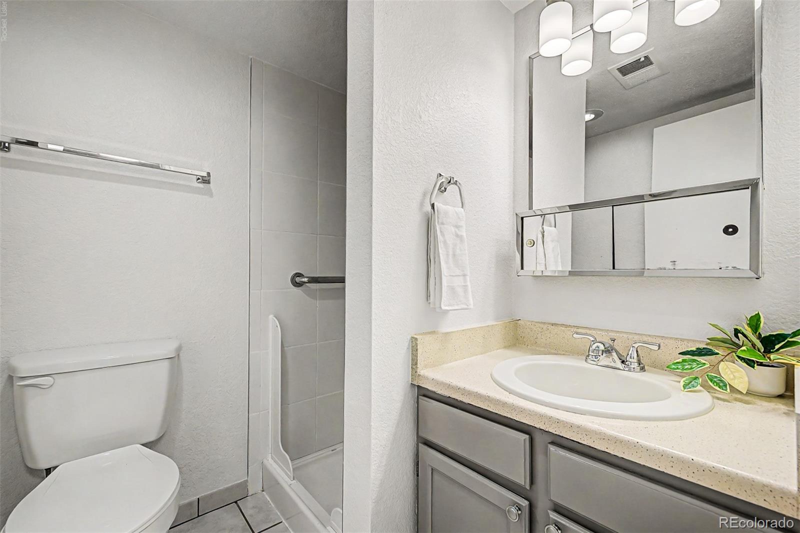 MLS Image #31 for 21584 e powers place,aurora, Colorado