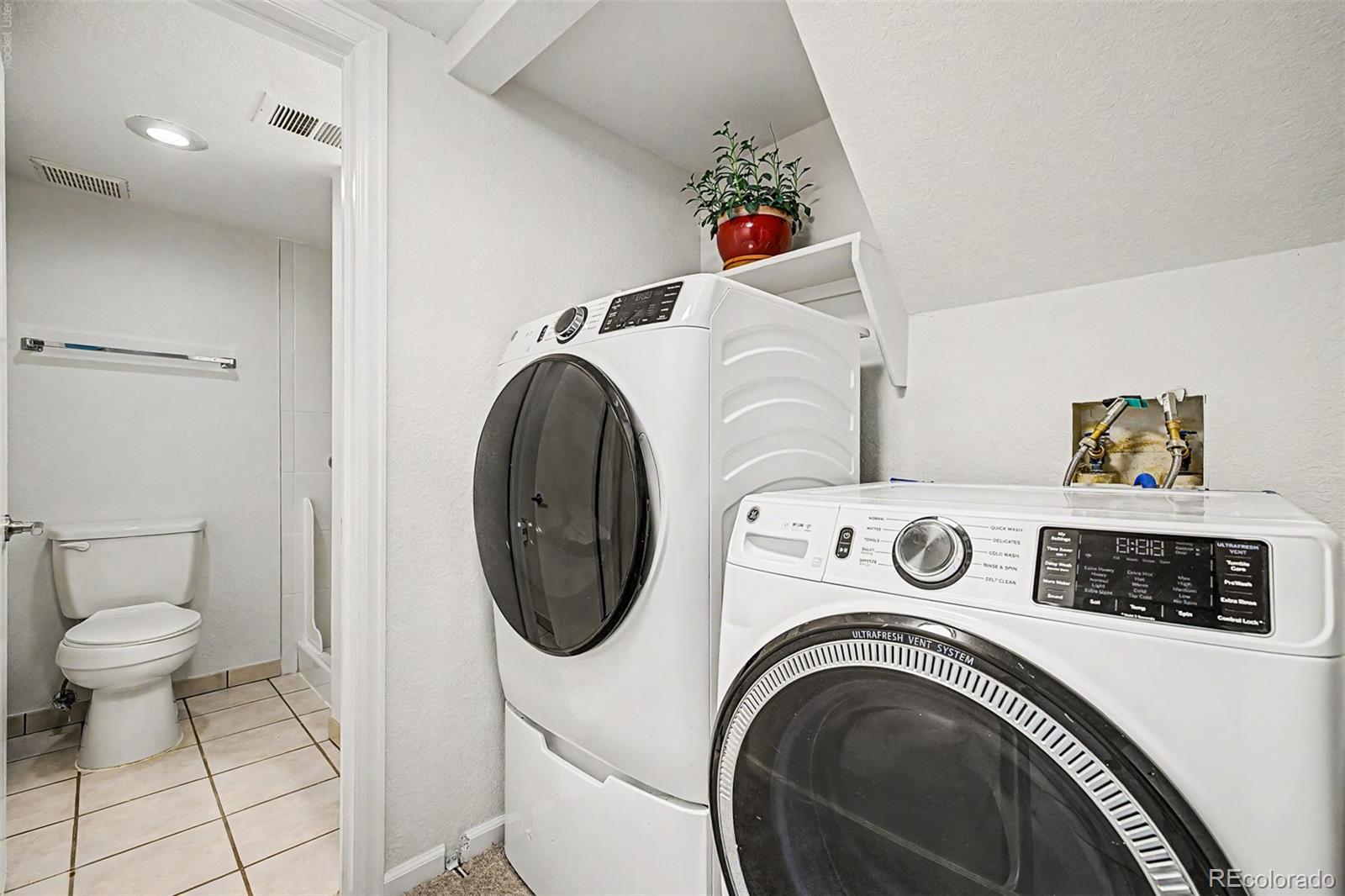 MLS Image #32 for 21584 e powers place,aurora, Colorado