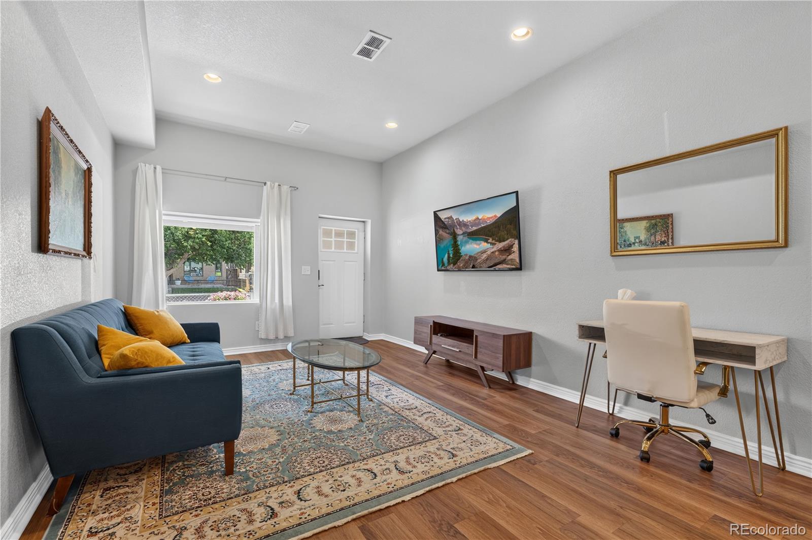 MLS Image #3 for 3817 n franklin street ,denver, Colorado