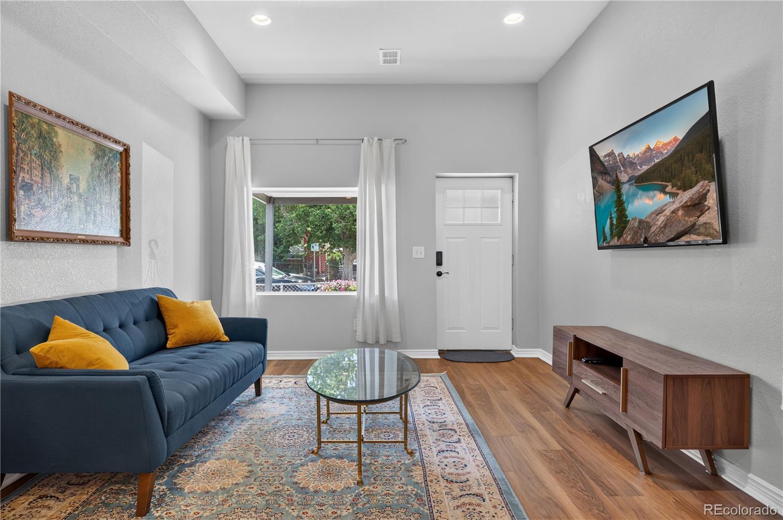MLS Image #4 for 3817 n franklin street ,denver, Colorado