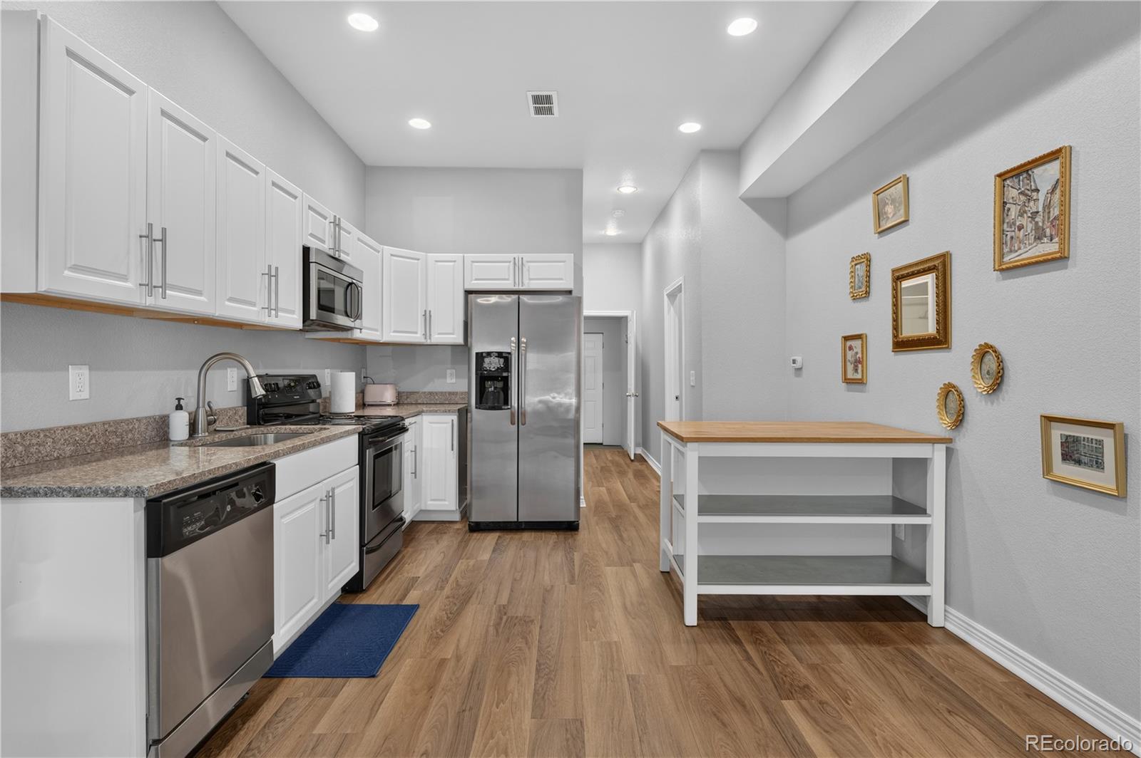 MLS Image #7 for 3817 n franklin street ,denver, Colorado