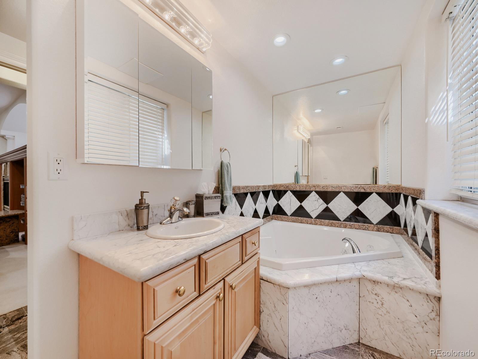 MLS Image #27 for 7526  routt lane,arvada, Colorado