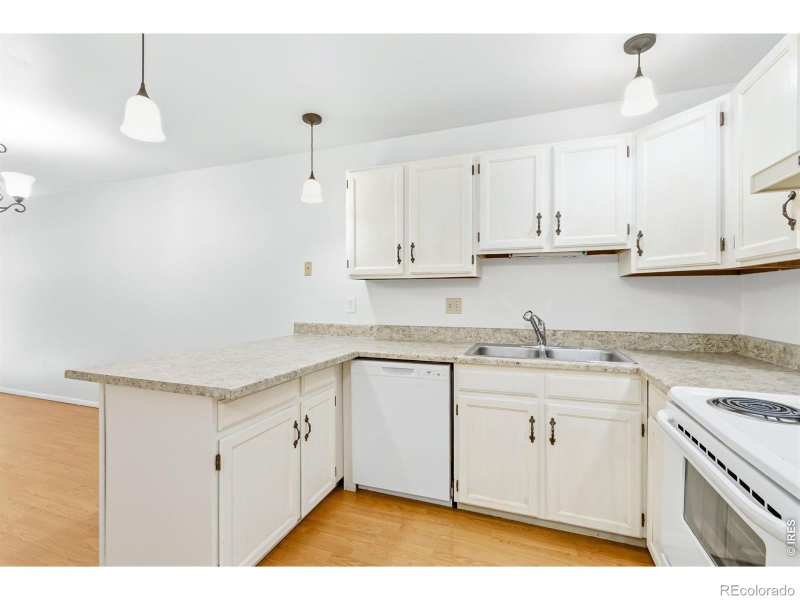 MLS Image #11 for 3440  windmill drive,fort collins, Colorado
