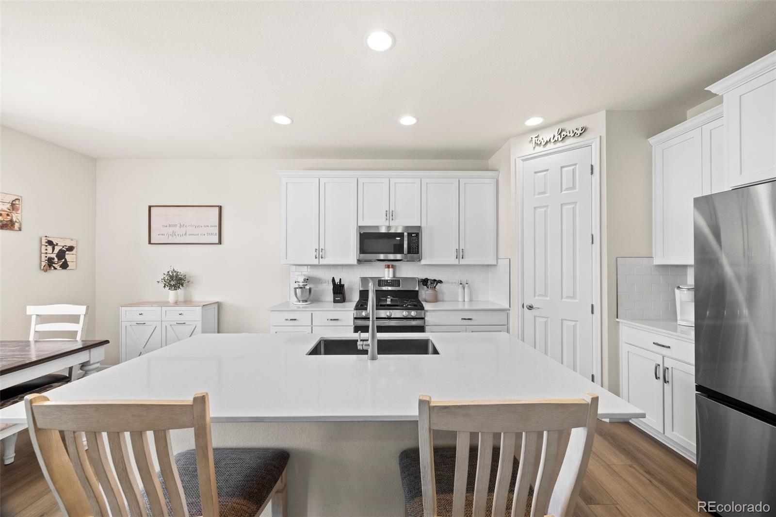 MLS Image #11 for 9239  uravan court,commerce city, Colorado