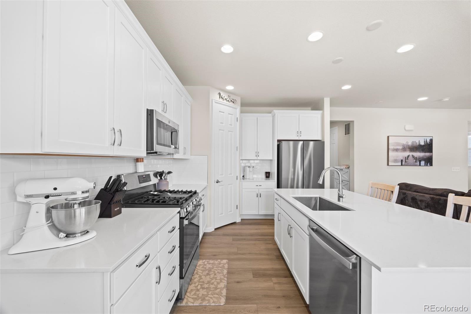 MLS Image #12 for 9239  uravan court,commerce city, Colorado