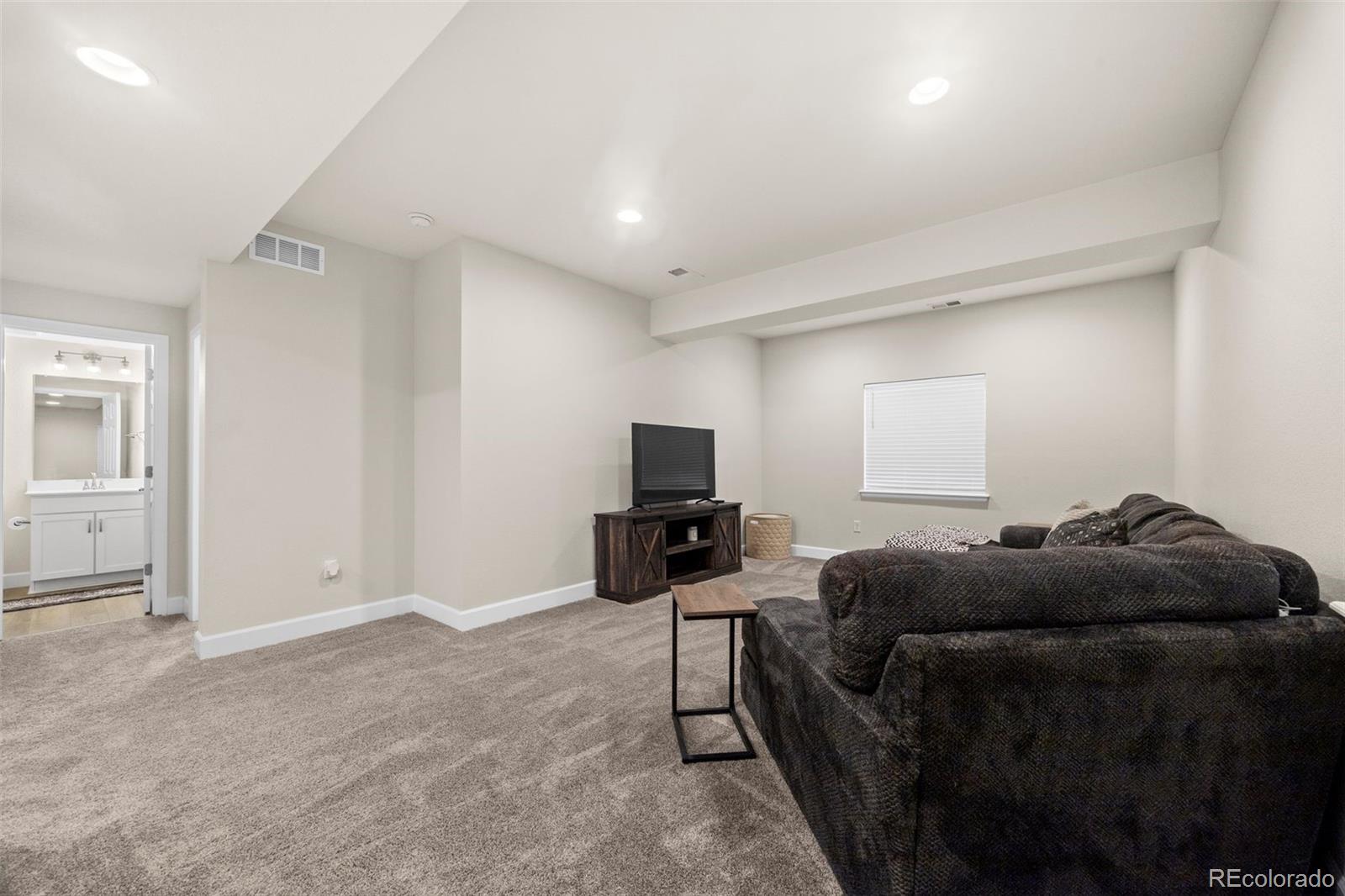 MLS Image #33 for 9239  uravan court,commerce city, Colorado