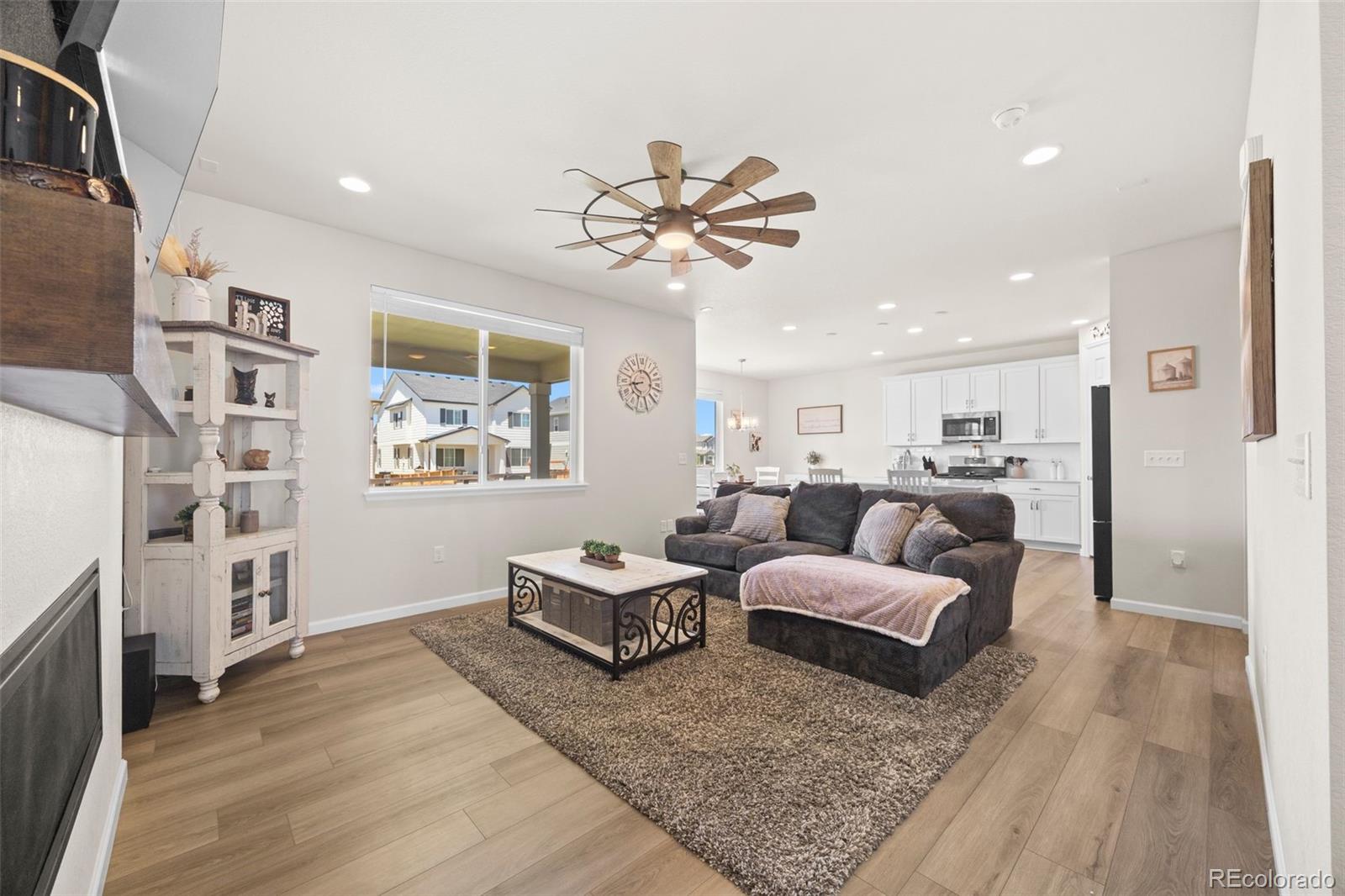 MLS Image #4 for 9239  uravan court,commerce city, Colorado