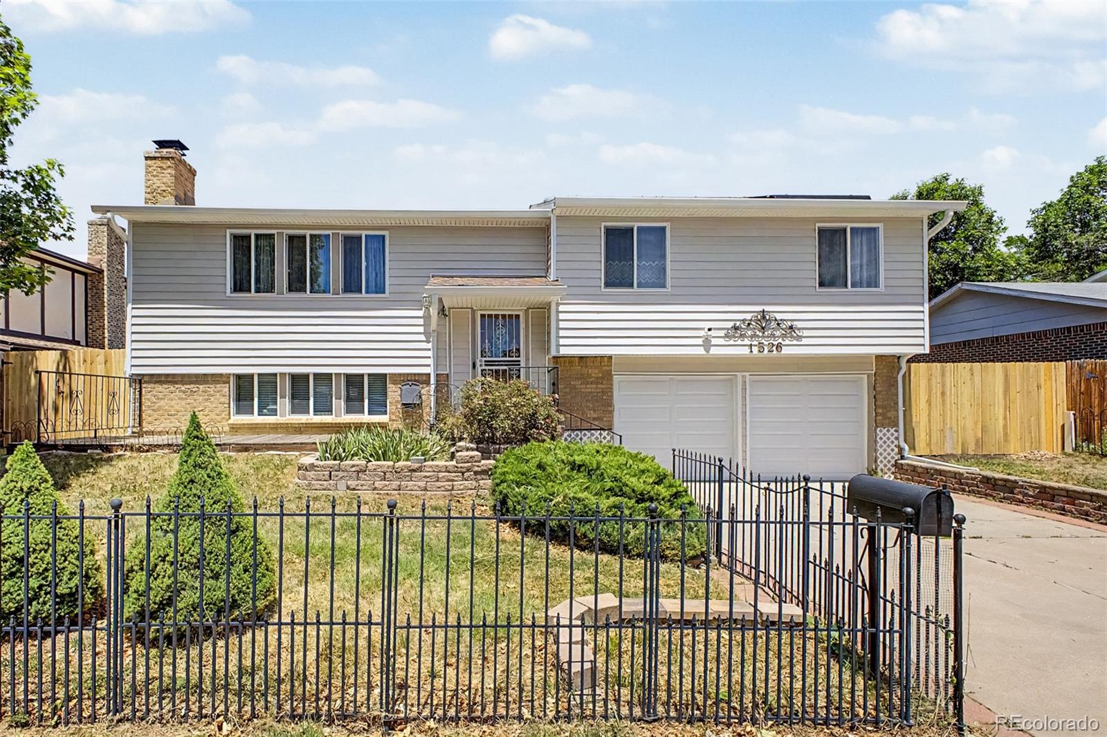 MLS Image #0 for 1526 s fraser way,aurora, Colorado
