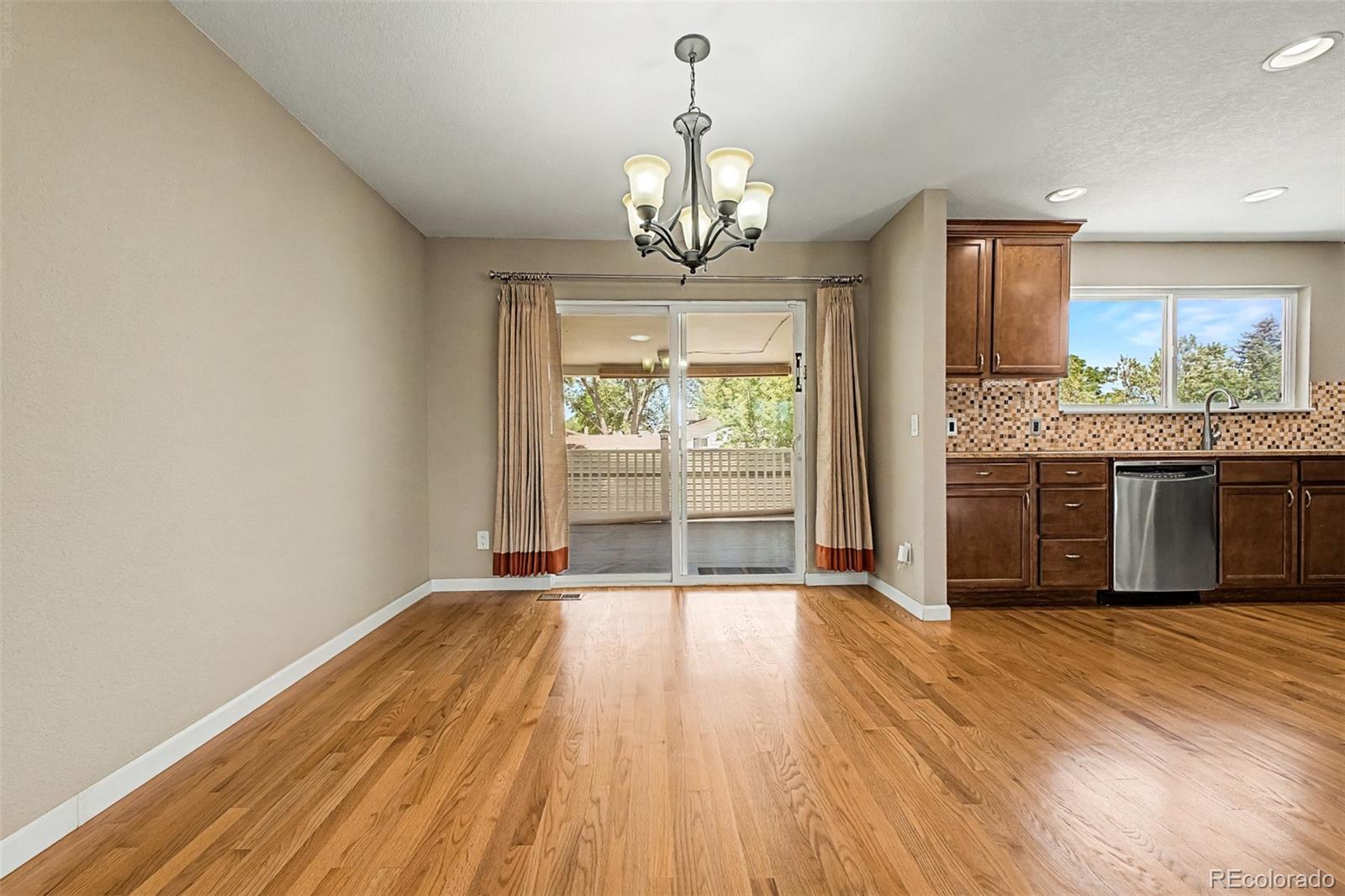 MLS Image #2 for 1526 s fraser way,aurora, Colorado
