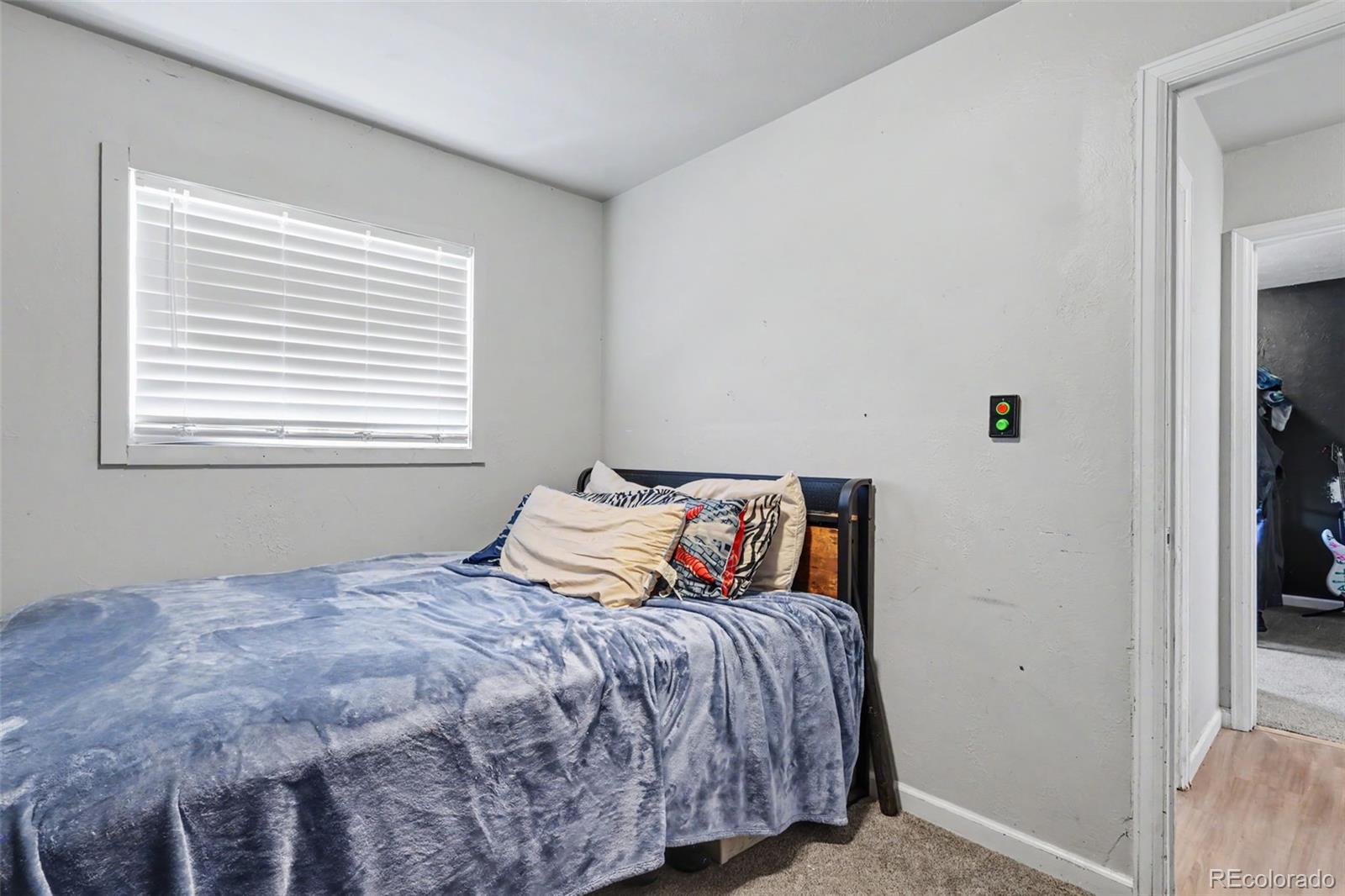 MLS Image #18 for 2610  glenwood drive,colorado springs, Colorado