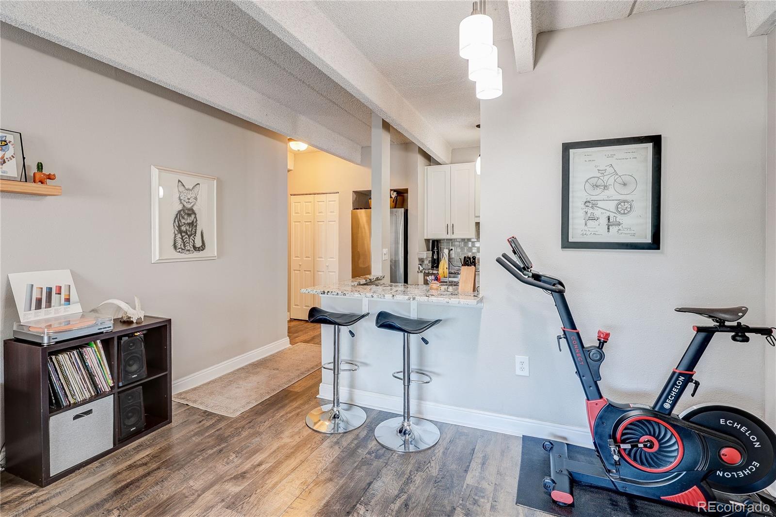 MLS Image #12 for 551 n pearl street 201,denver, Colorado