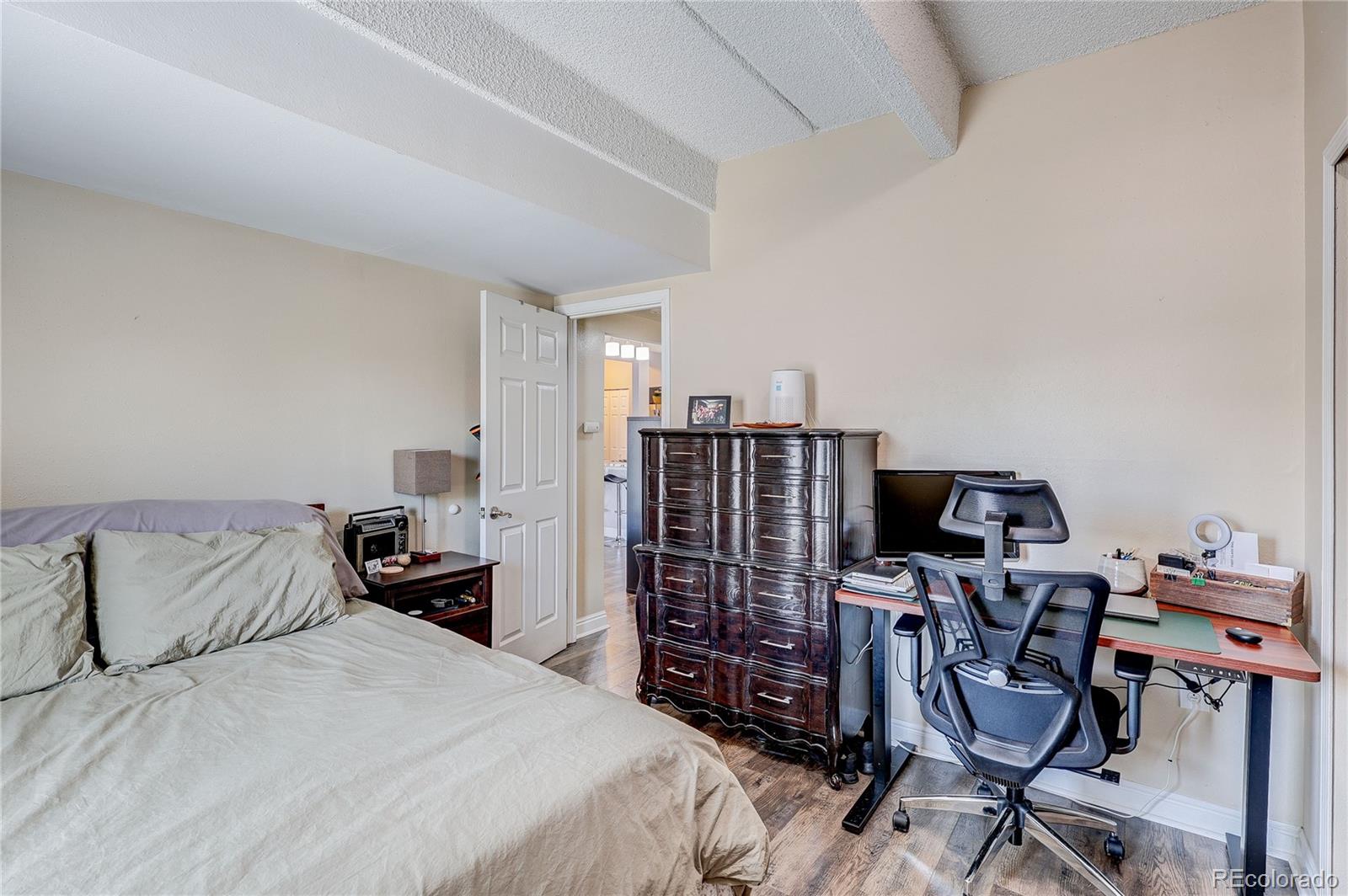 MLS Image #17 for 551 n pearl street 201,denver, Colorado