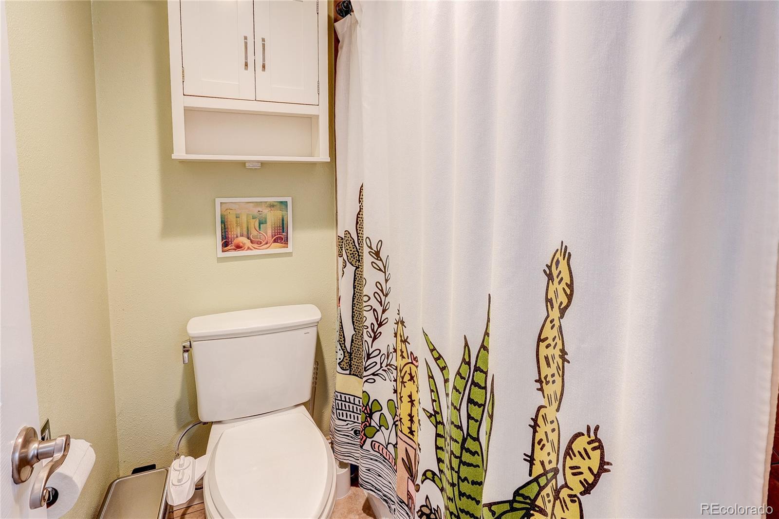 MLS Image #19 for 551 n pearl street 201,denver, Colorado