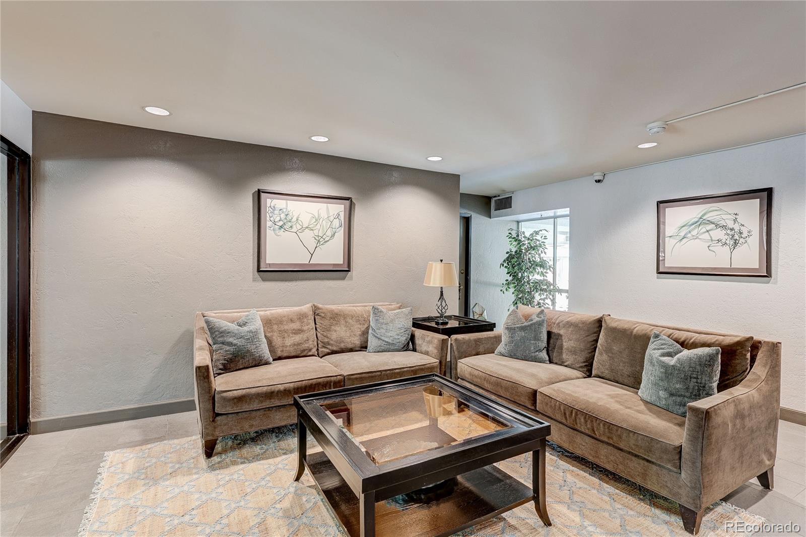 MLS Image #22 for 551 n pearl street 201,denver, Colorado