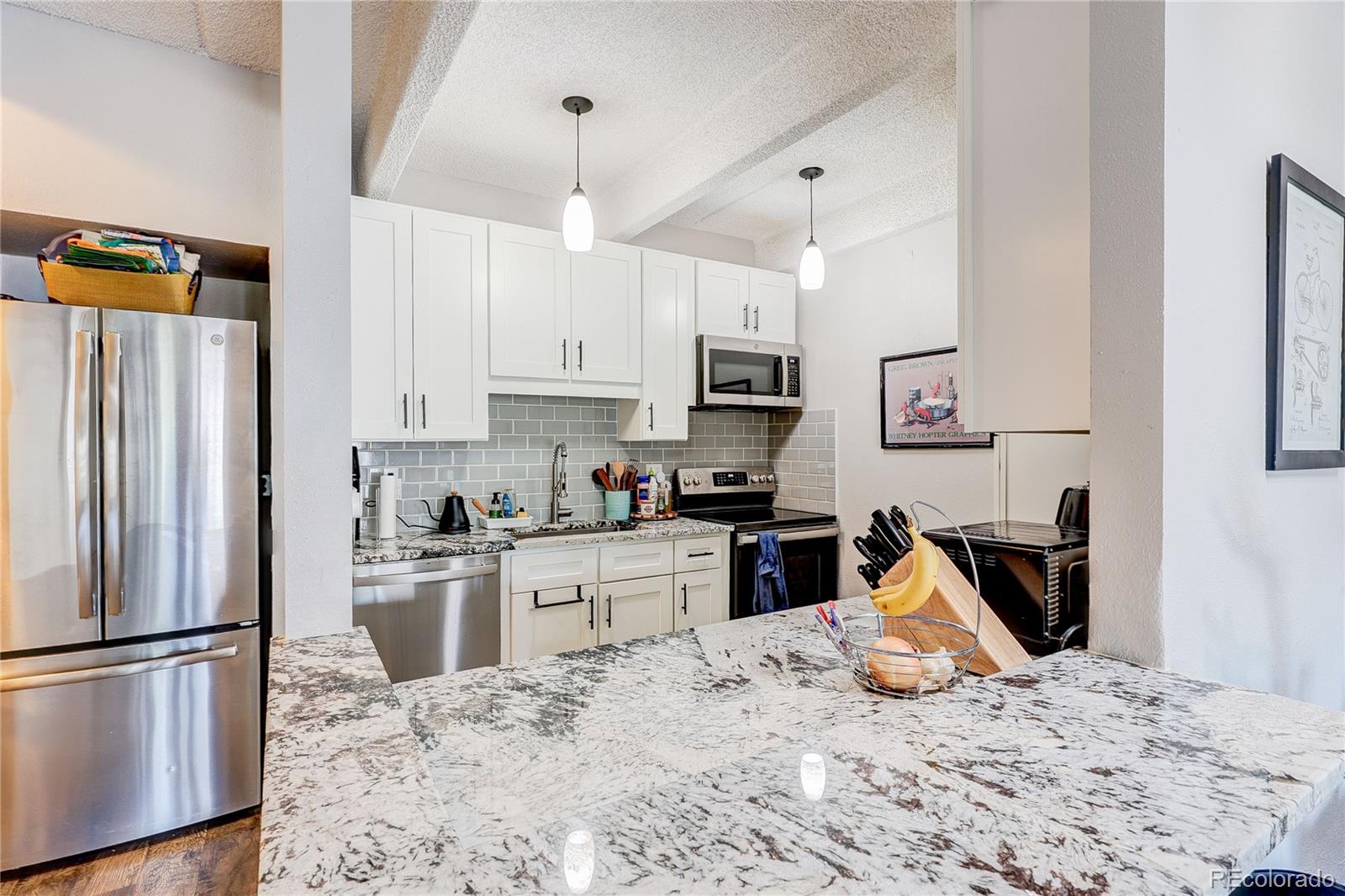 MLS Image #7 for 551 n pearl street 201,denver, Colorado