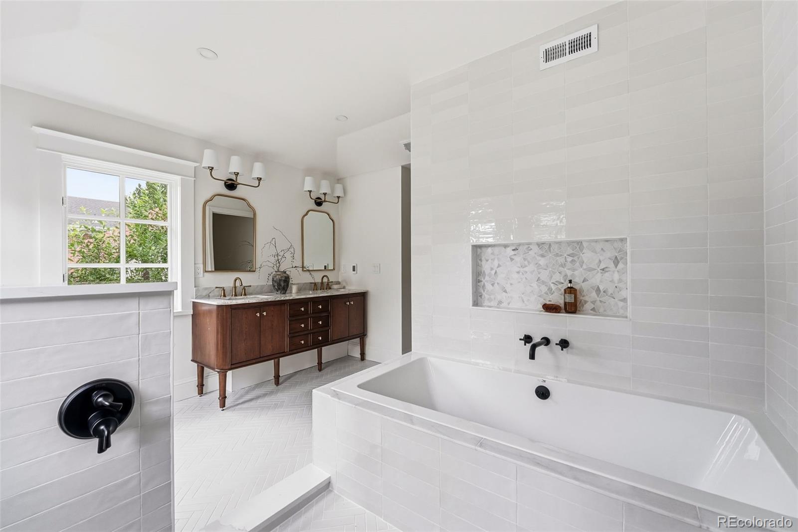 MLS Image #25 for 680  albion street,denver, Colorado