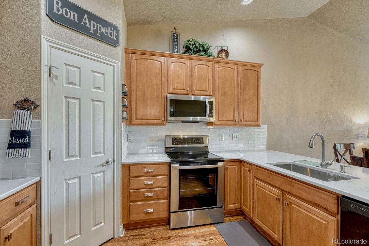 MLS Image #5 for 8492  artesian springs point,colorado springs, Colorado