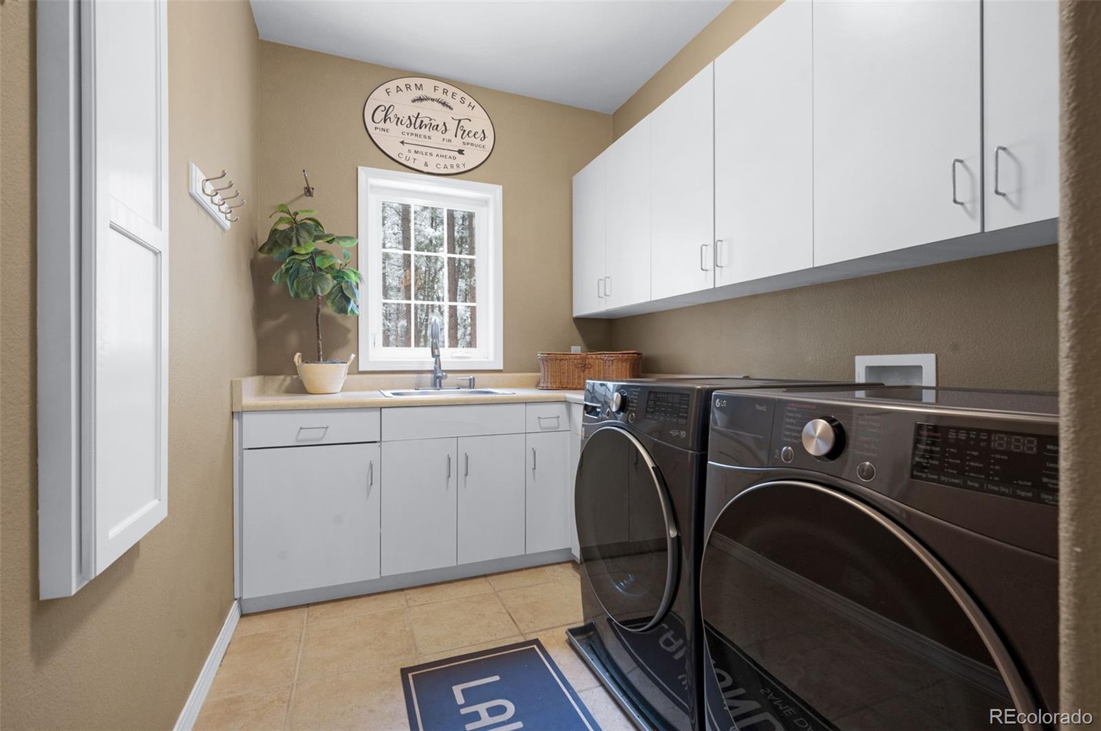 MLS Image #15 for 19665  desparado drive,colorado springs, Colorado