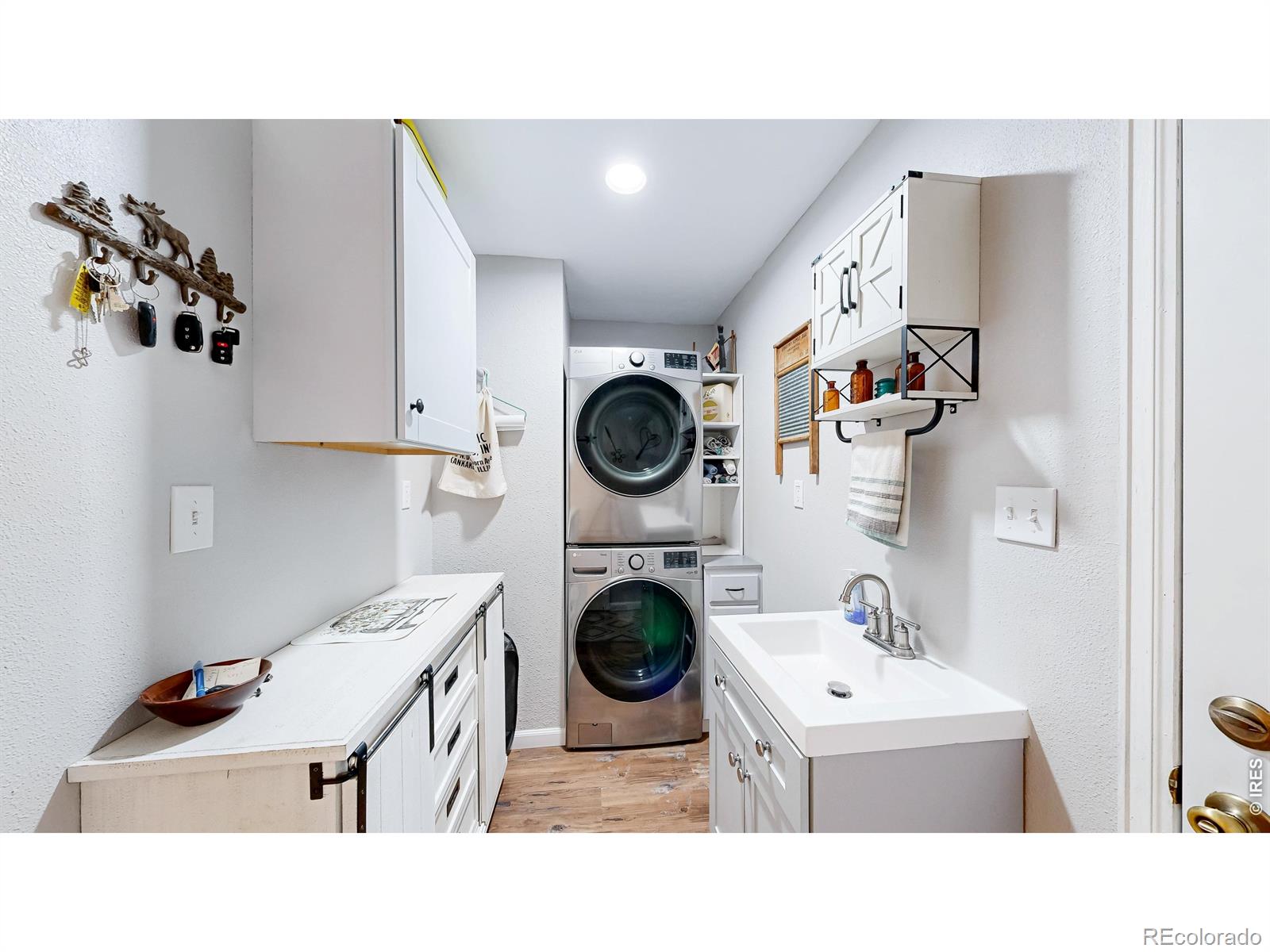 MLS Image #15 for 5131  yucca court,johnstown, Colorado