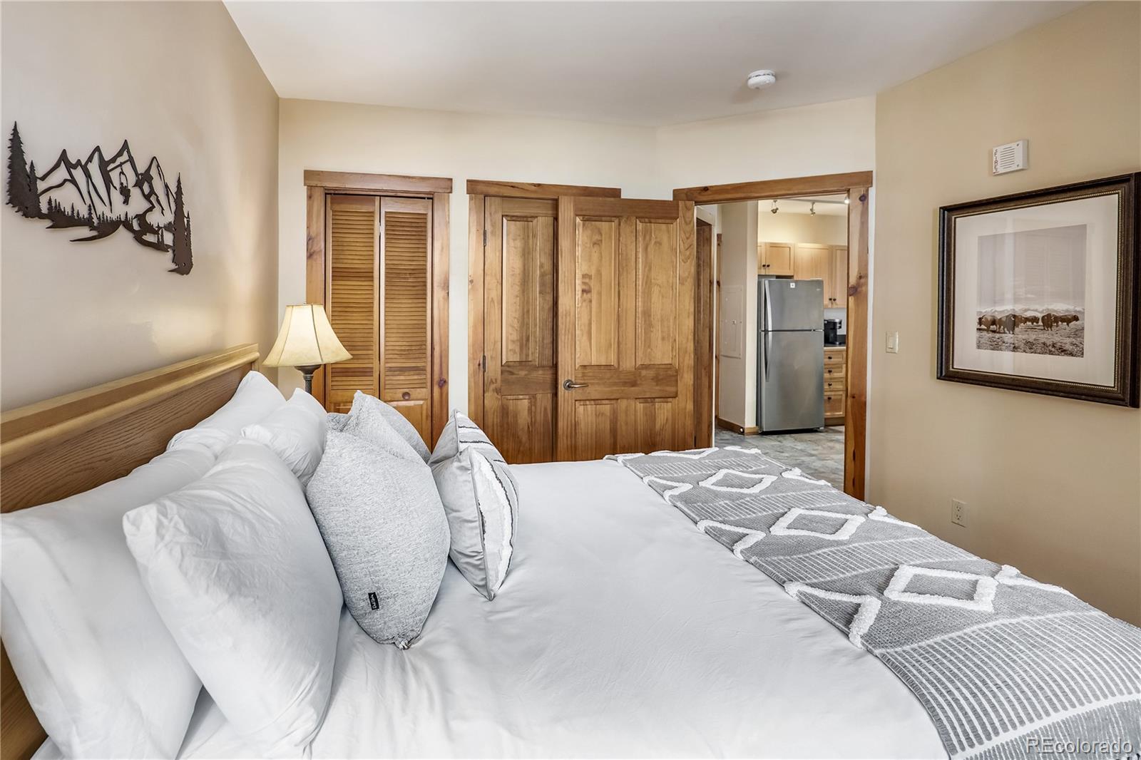 MLS Image #8 for 100  dercum square,dillon, Colorado