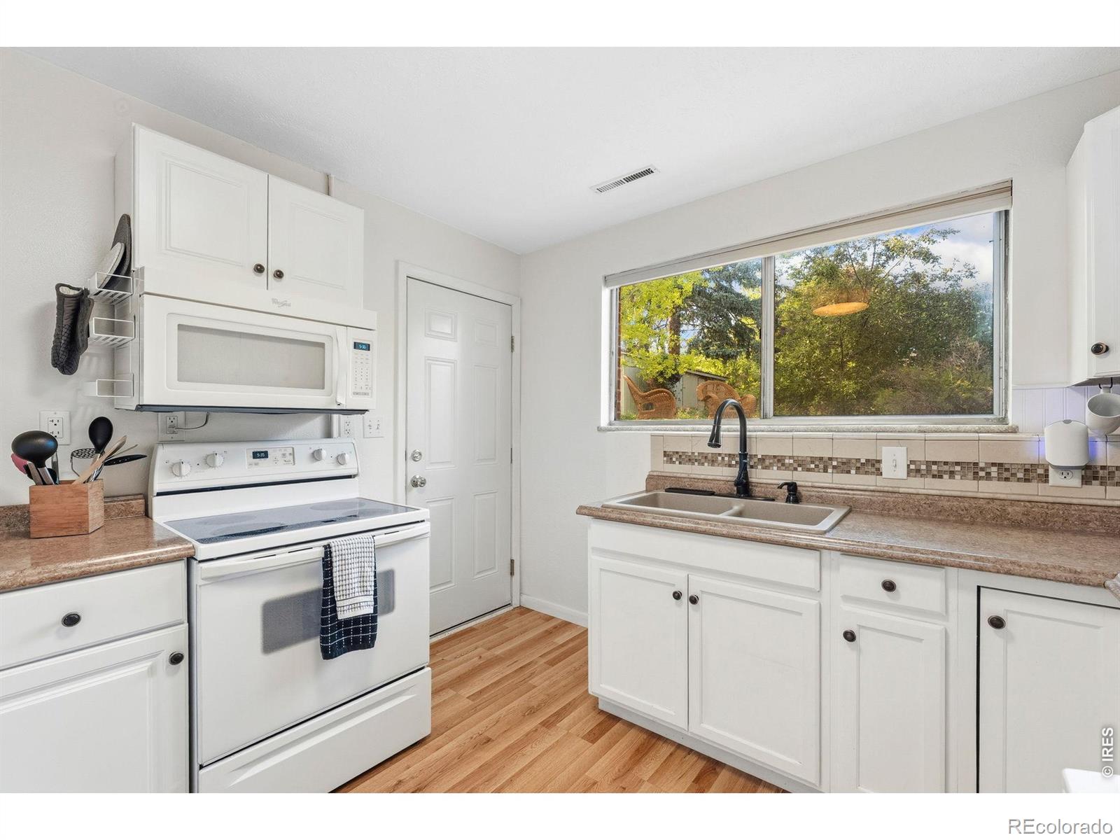 MLS Image #12 for 703 w 29th street,loveland, Colorado