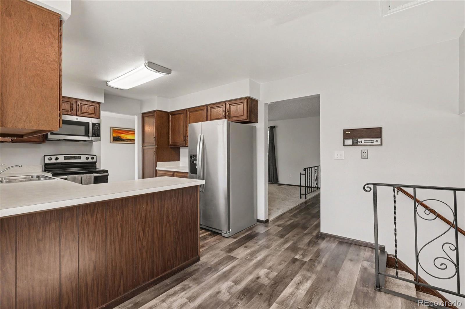MLS Image #3 for 6556 s brentwood way,littleton, Colorado