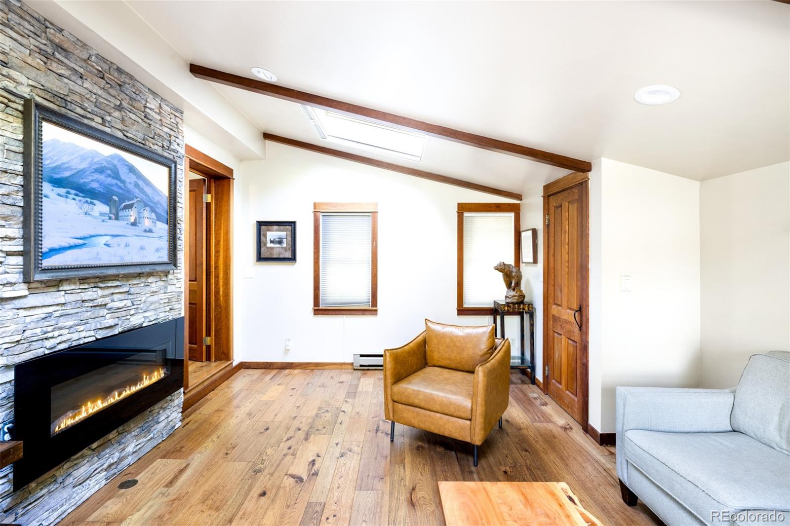 MLS Image #13 for 2265  holly street,denver, Colorado