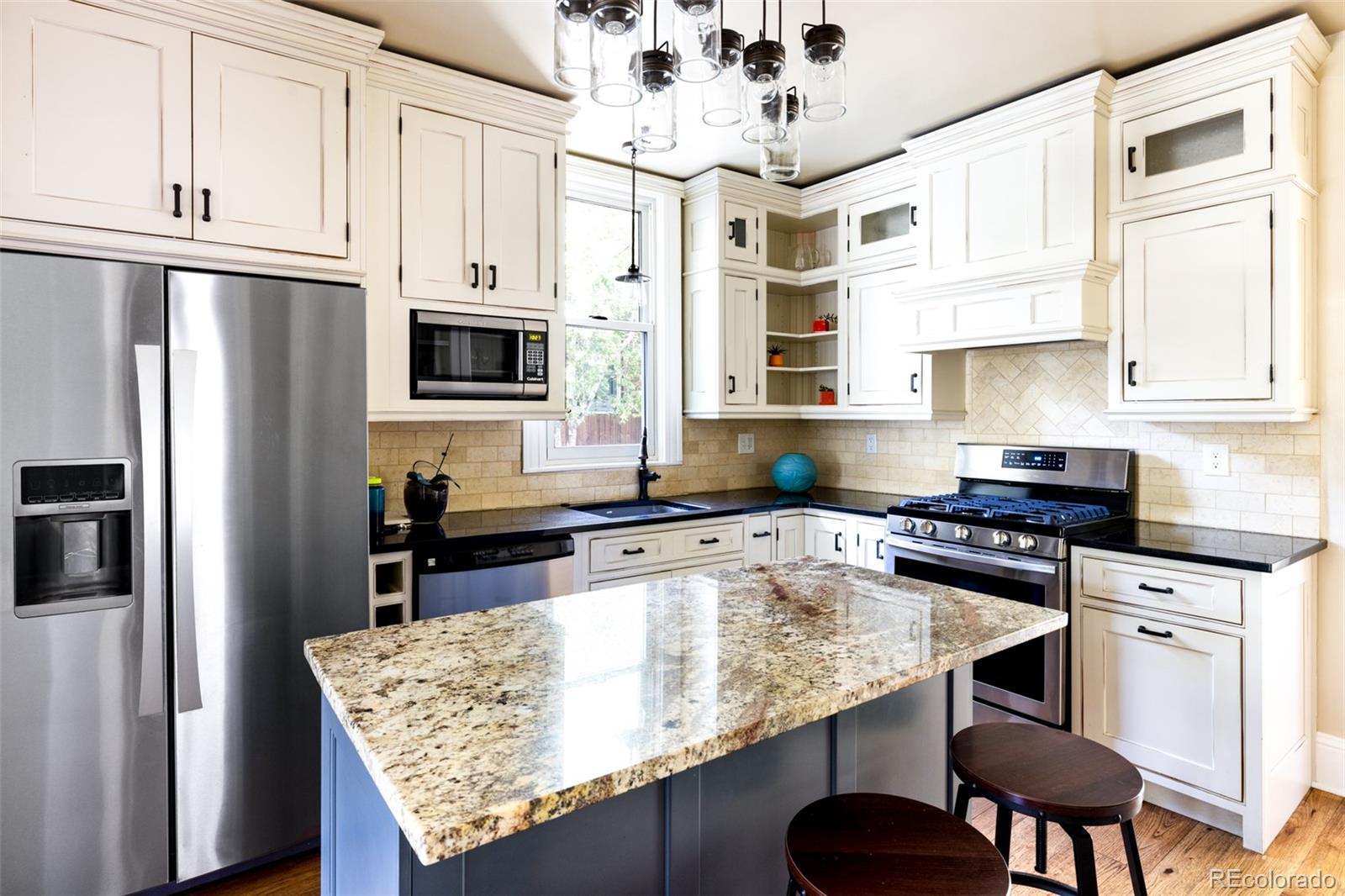MLS Image #7 for 2265  holly street,denver, Colorado