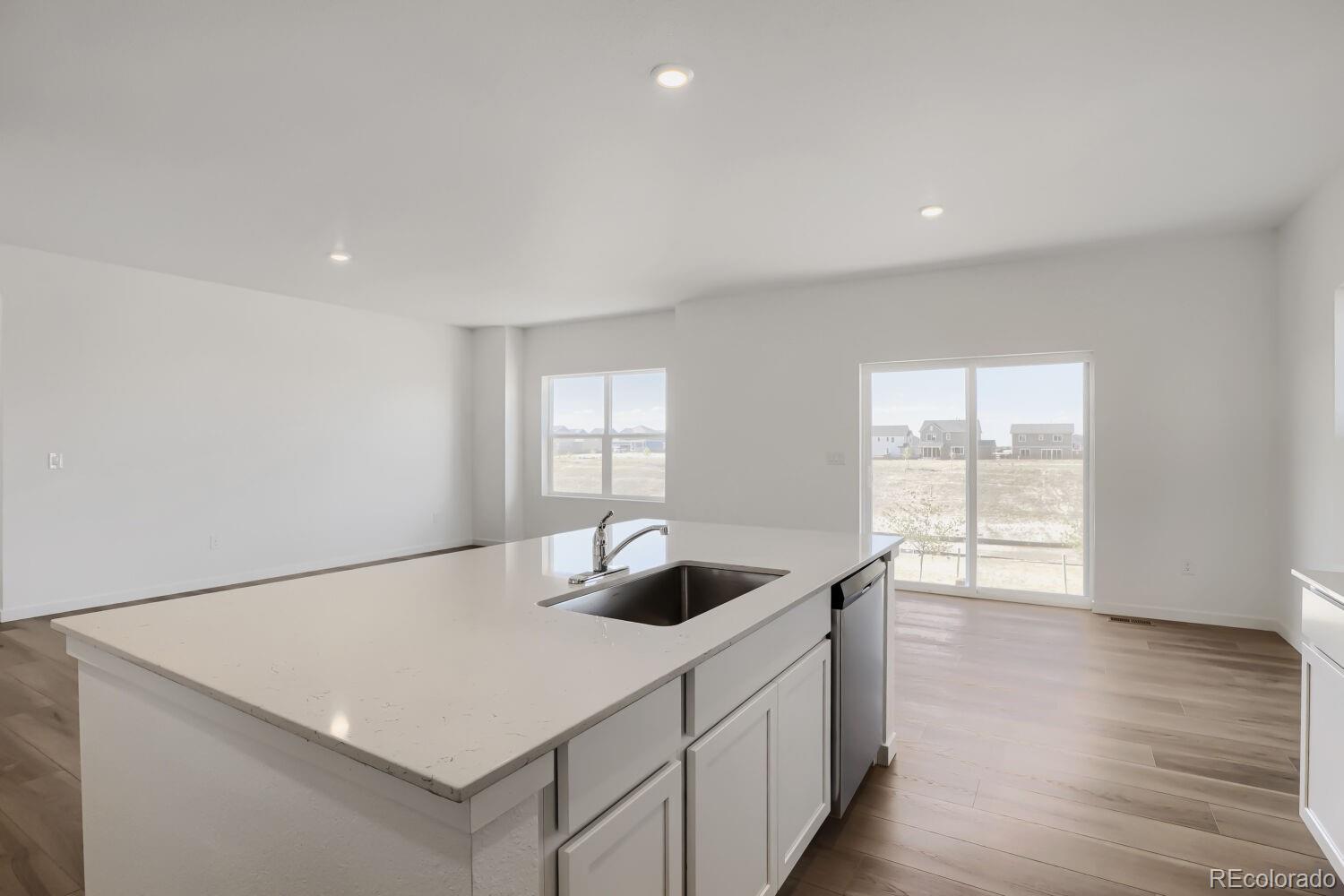 MLS Image #4 for 45931  mill avenue,bennett, Colorado