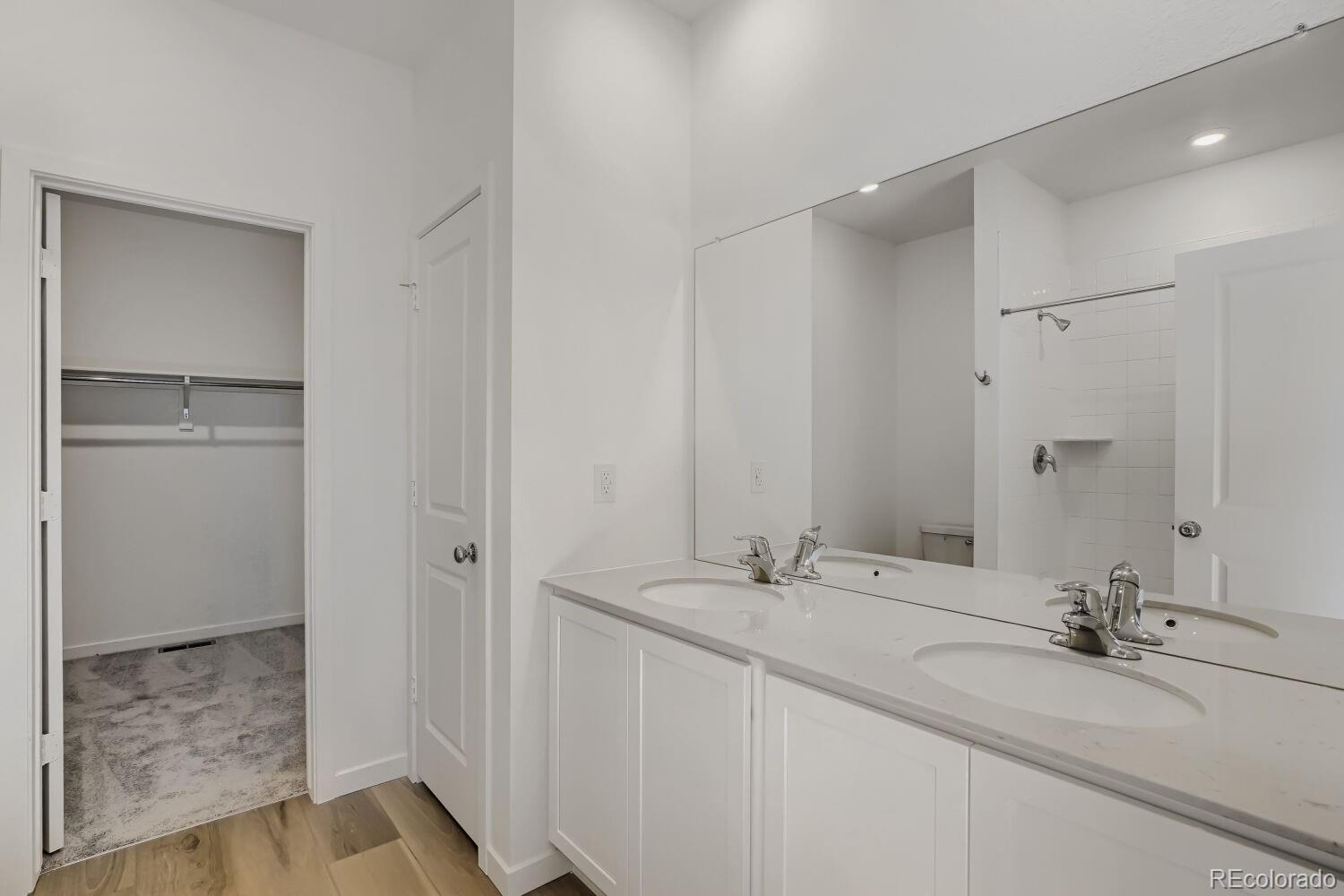 MLS Image #6 for 45931  mill avenue,bennett, Colorado