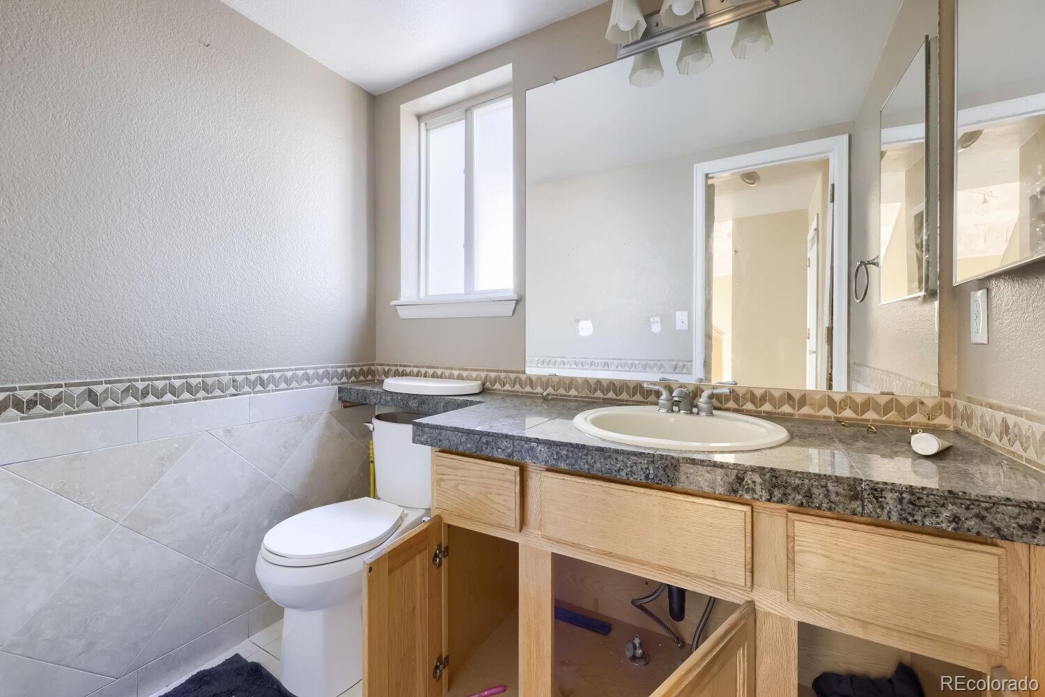 MLS Image #12 for 10602  birch street,denver, Colorado