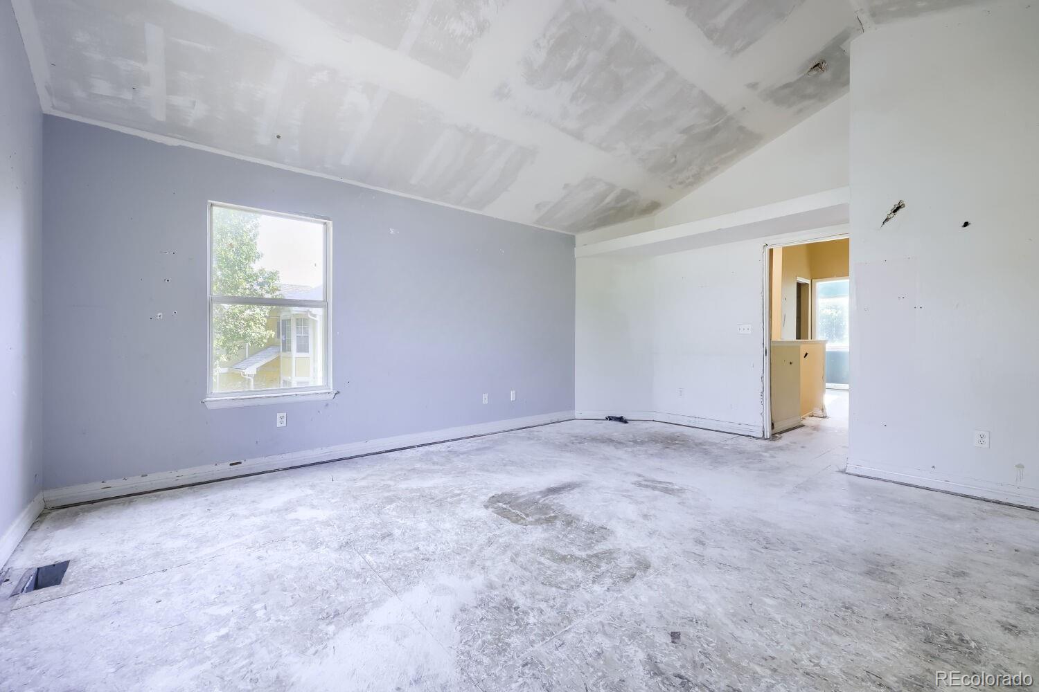 MLS Image #15 for 10602  birch street,denver, Colorado