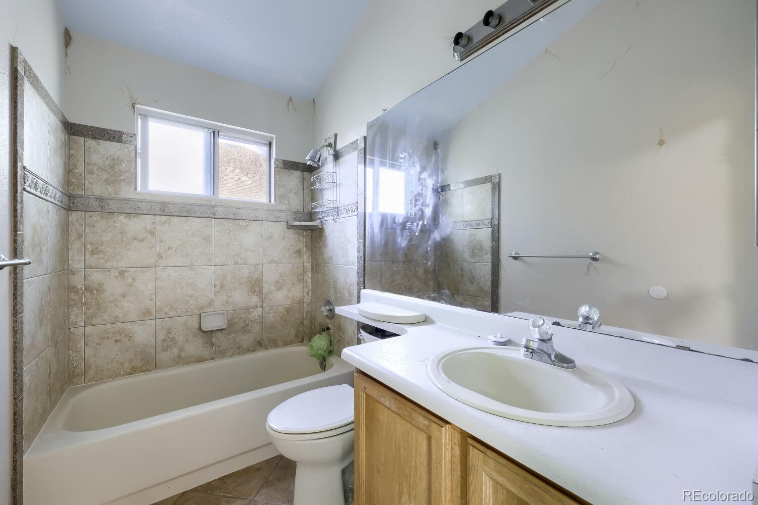 MLS Image #20 for 10602  birch street,denver, Colorado