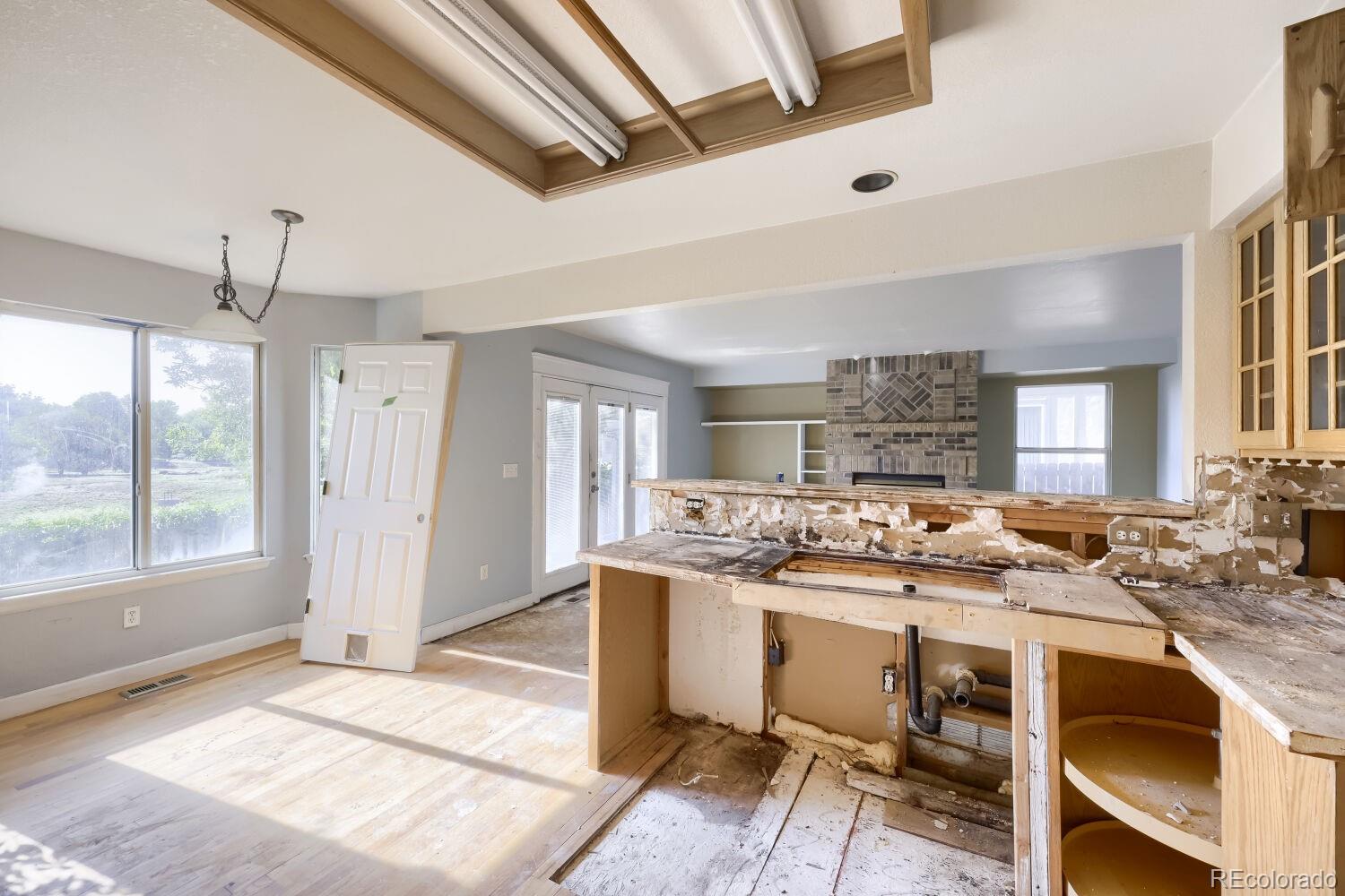 MLS Image #7 for 10602  birch street,denver, Colorado