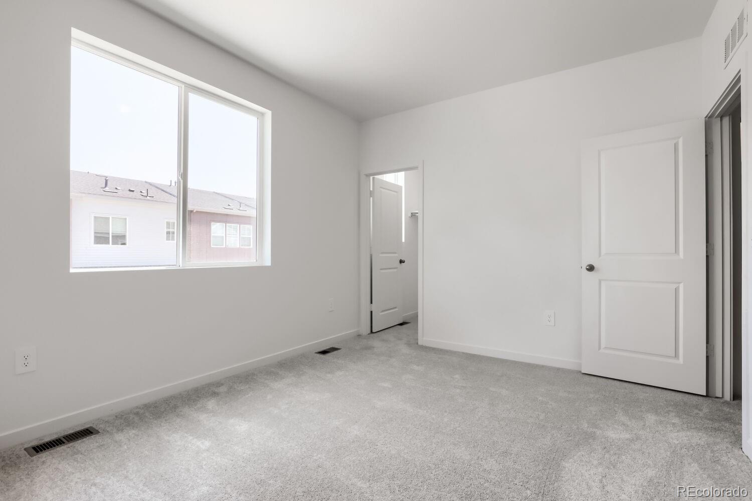 MLS Image #12 for 390 n bersshine court,watkins, Colorado