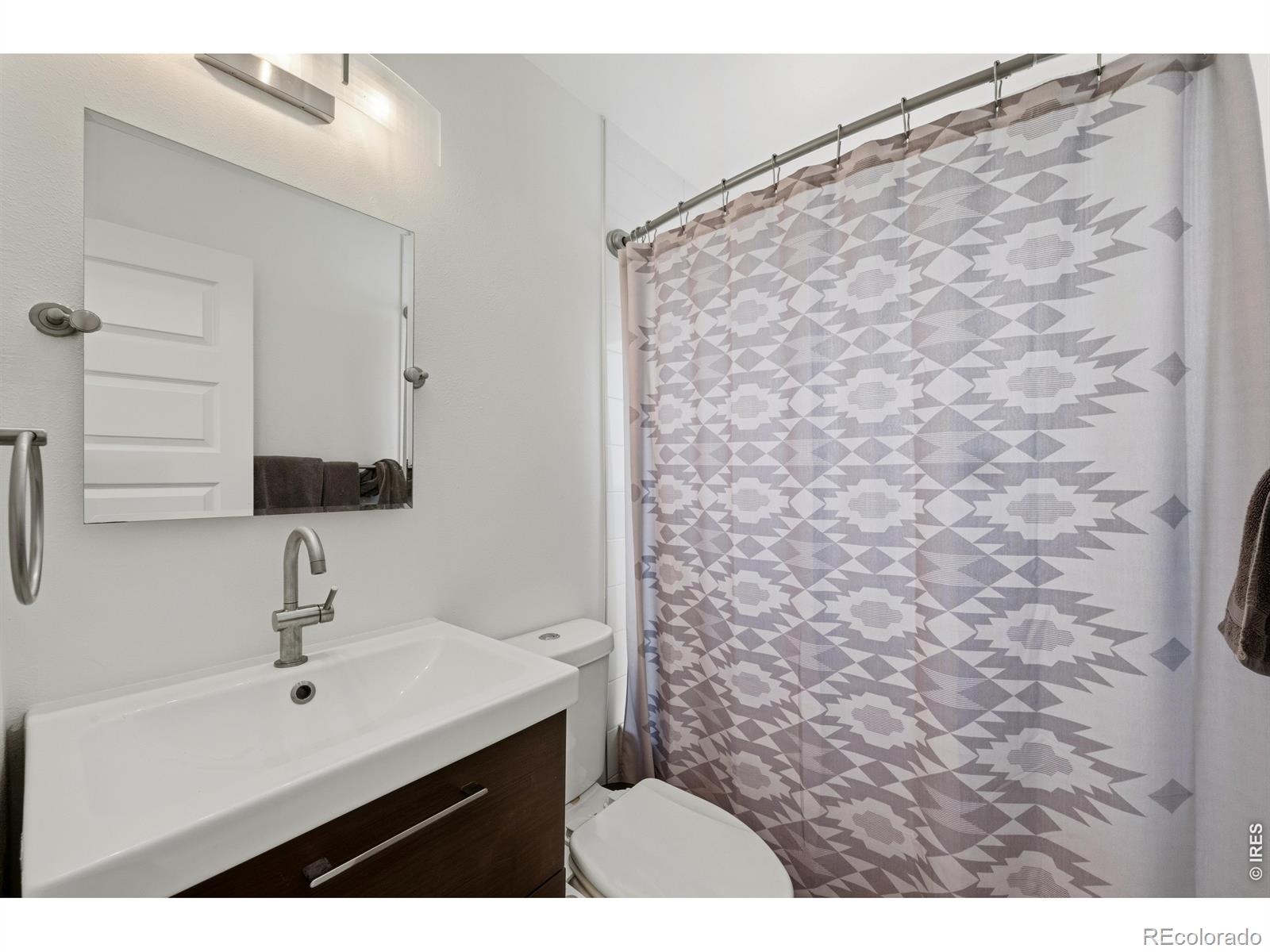 MLS Image #13 for 5151 e thrill place,denver, Colorado
